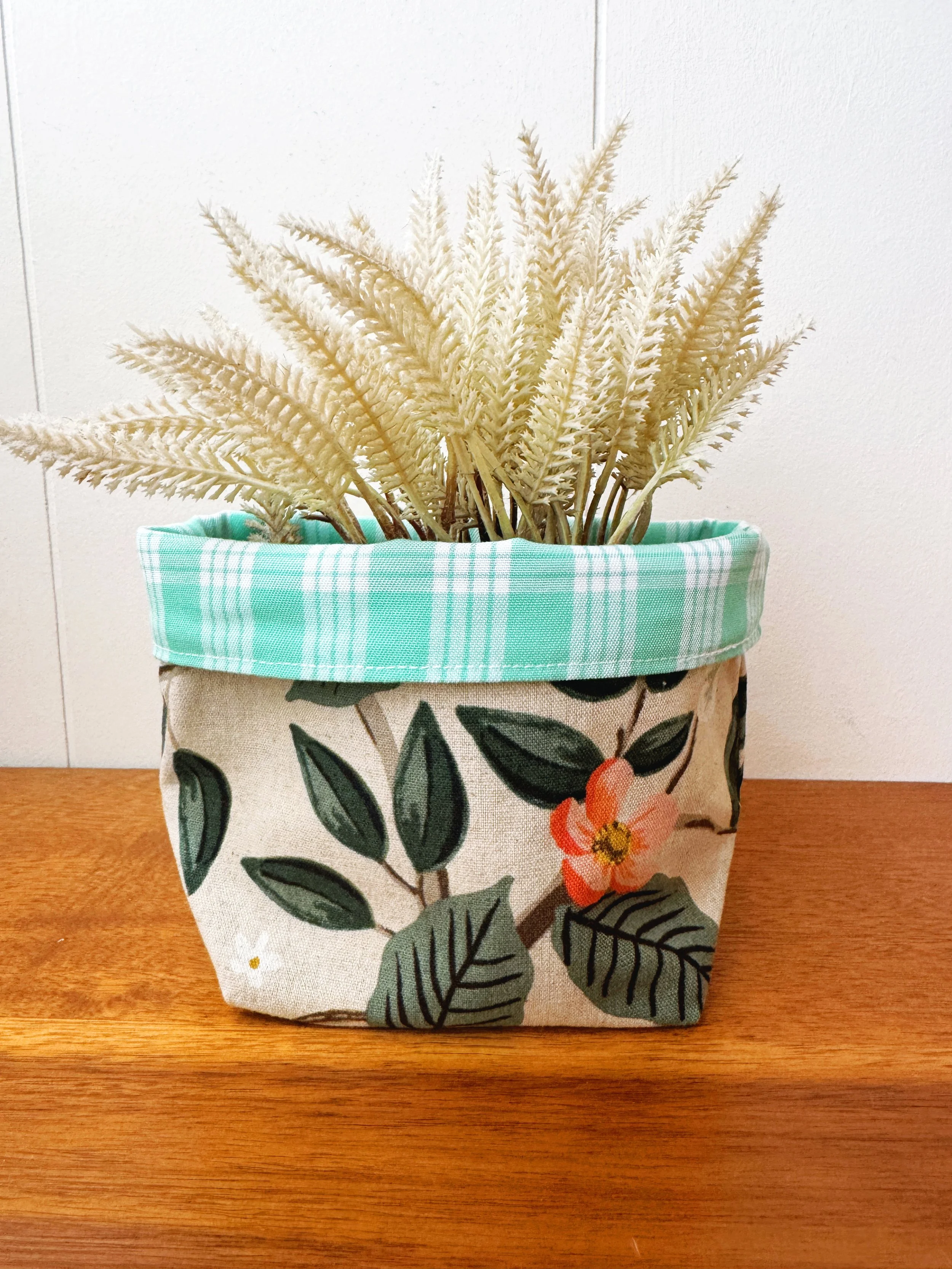 Fabric Plant Sack - rifle floral