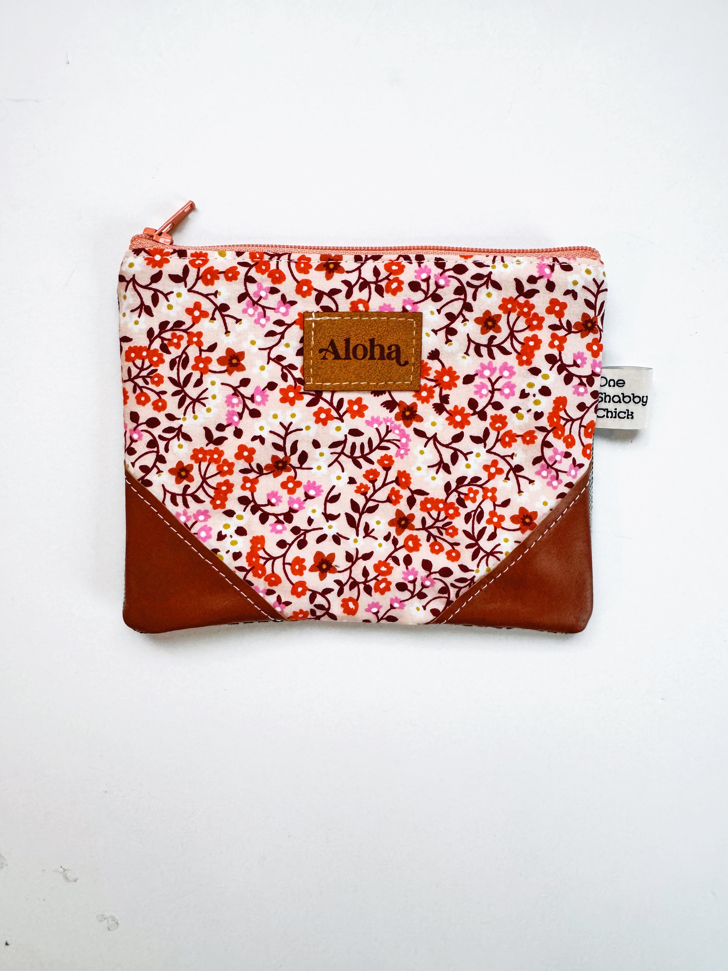Zip pouch - tiny pink floral