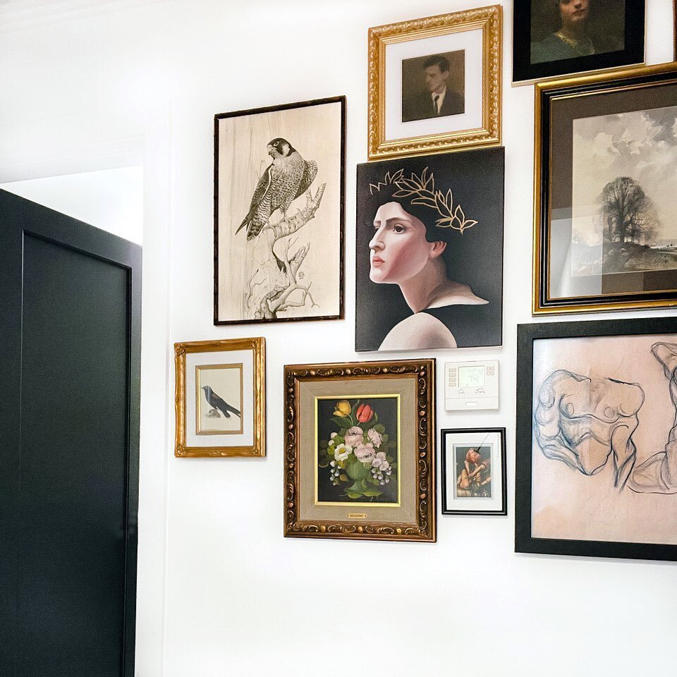 Gallery walls are my favorite. Or, maybe it's styling open shelving? I can't choose just one. I love em' both and if you ever want to read more about how I approach tackling both head to 136home.com. I got ya covered there.⁠⁠
⁠⁠
For this space, I int