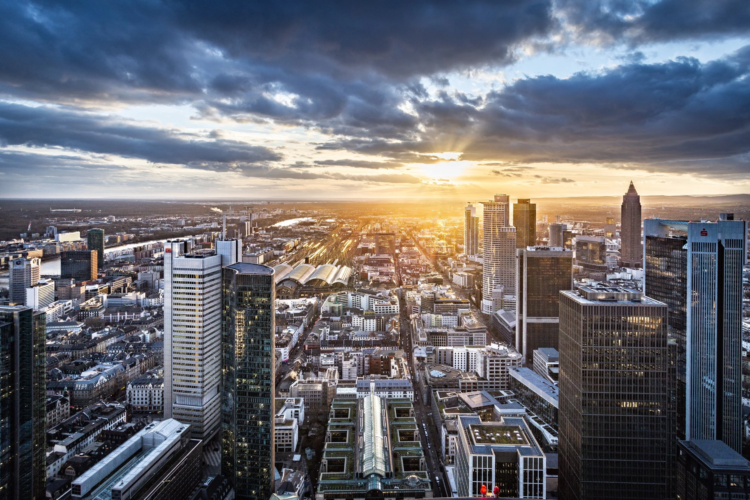 Frankfurt-Skyline_CXO1391-1.jpg