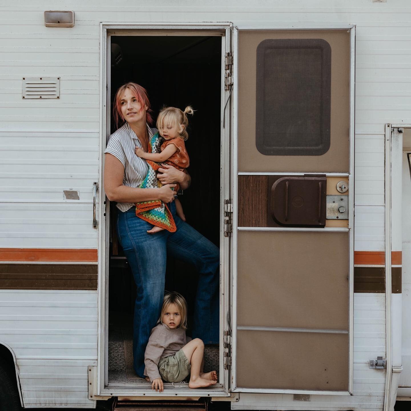 Ever since I had Wyatt, documenting motherhood has been so beautiful for me. This shoot was part of a very special branding session - @torreyjay (@torreyjay.creative) wanted to capture her journey as a working mom as part of the story we told and I t