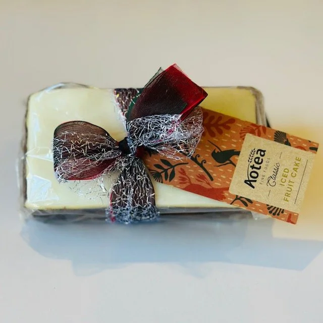 Classic Iced Fruit Cake 500g.jpg