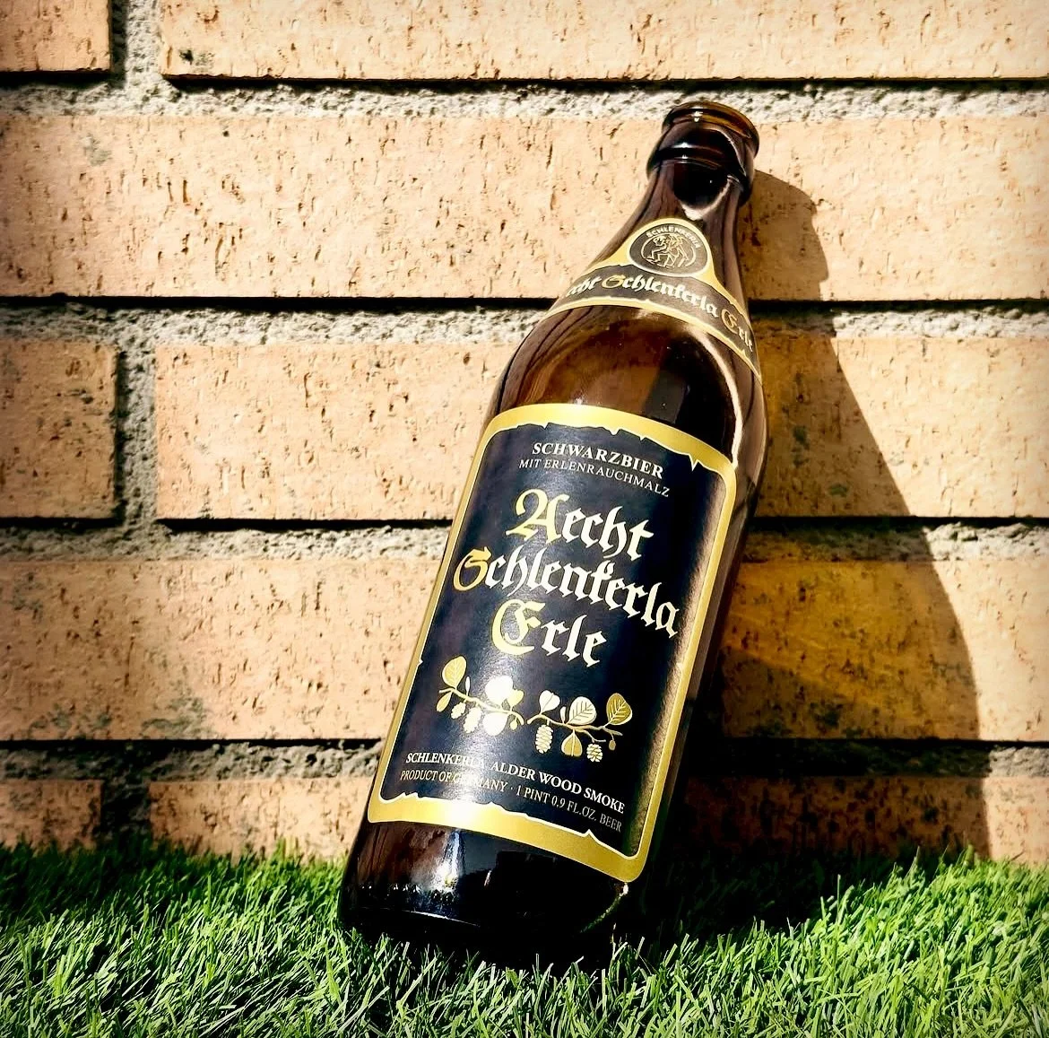 @schlenkerla1405 
SCHLENKERLA ERLE SCHWARZBIER. 
Smoked Black Lager 4.2%. 
Schwarzbier has been around since at least the 16th century and was once more widespread than it is today. 
During the Industrial Revolution in the 19th century, it has almo