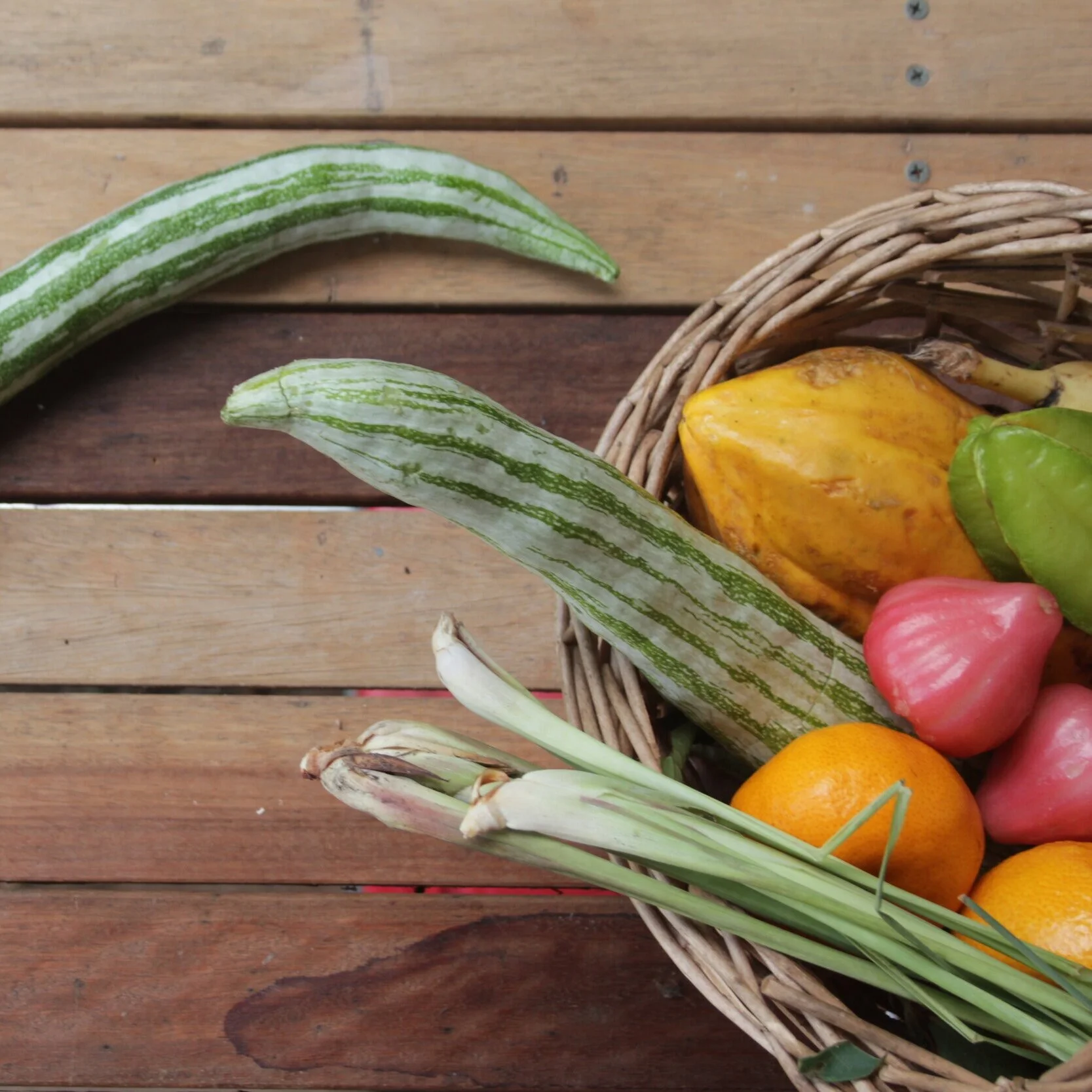 Snake+gourd+basket.jpg