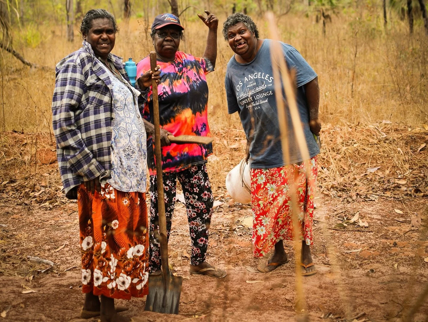 Back in the bush! Colours of country.

Sharing some photos of the colour and fibre collecting processes in Central Arnhemland, I took these last week as the ladies prepared for a culture camp in the school holidays with @mimalland, and am adding to a