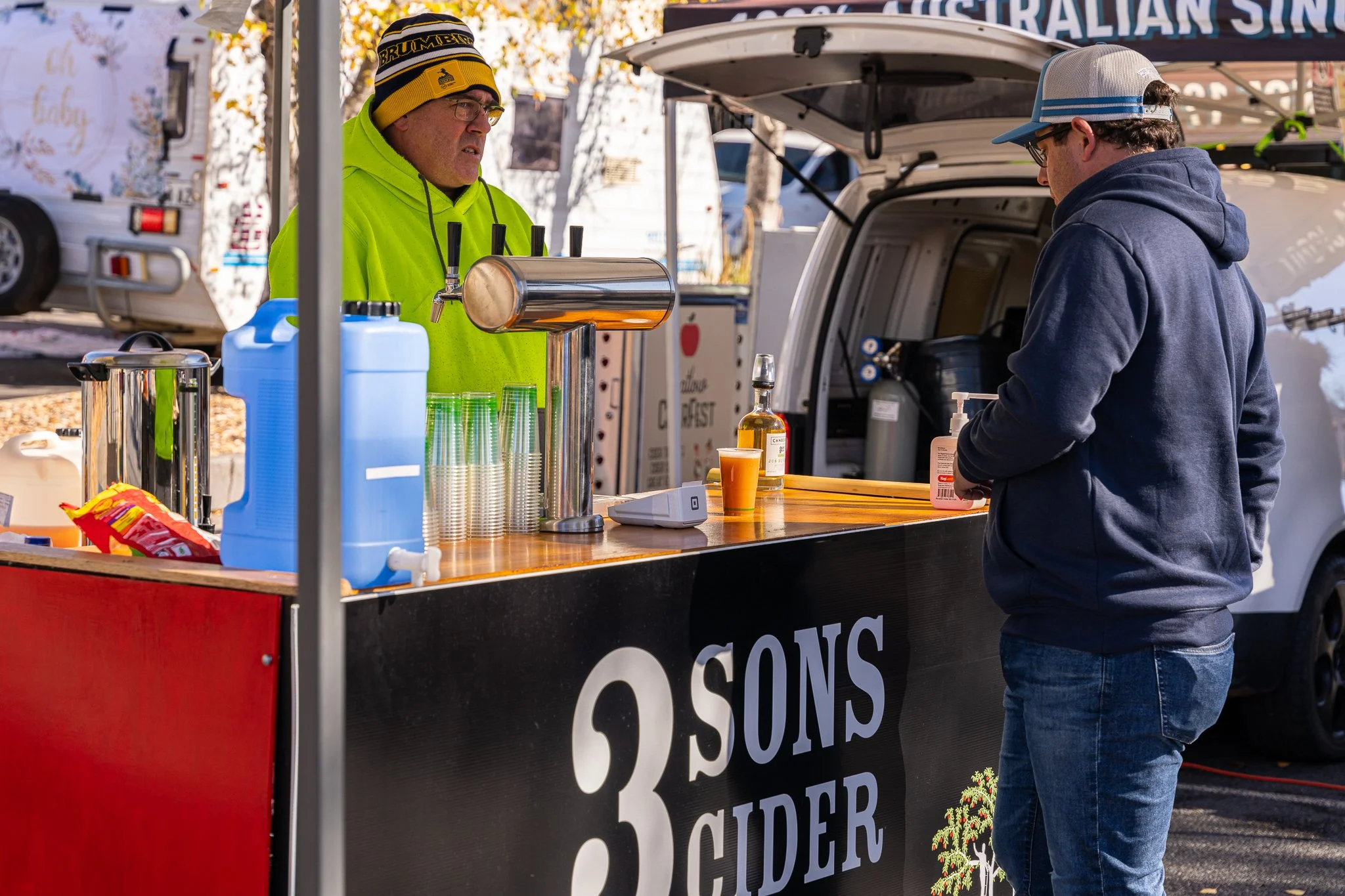 🍎 3 SONS CIDER

Family roots. Small-batch craft. Flavours that celebrate the orchard. @3sonscider 
bring passion and vibrancy to every drop &mdash; fruit-forward, beautifully balanced and perfect for a day of tasting in Batlow.

🎟 Tickets available