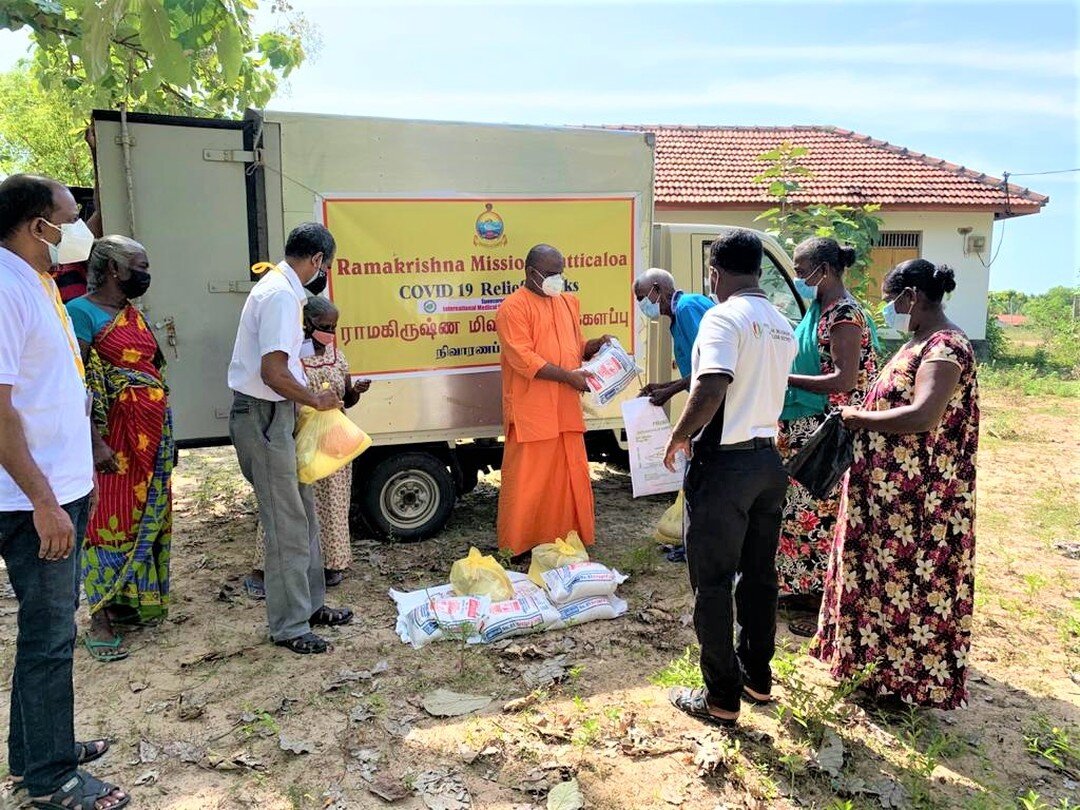 With ground support from Ramakrishna Mission Batticoloa, IMHO Canada was able to assist 2500 people of 500 families during the COVID Crisis in September 2021 in Mannar and Batticoloa districts. Covering about nine most backward areas such as Semman I