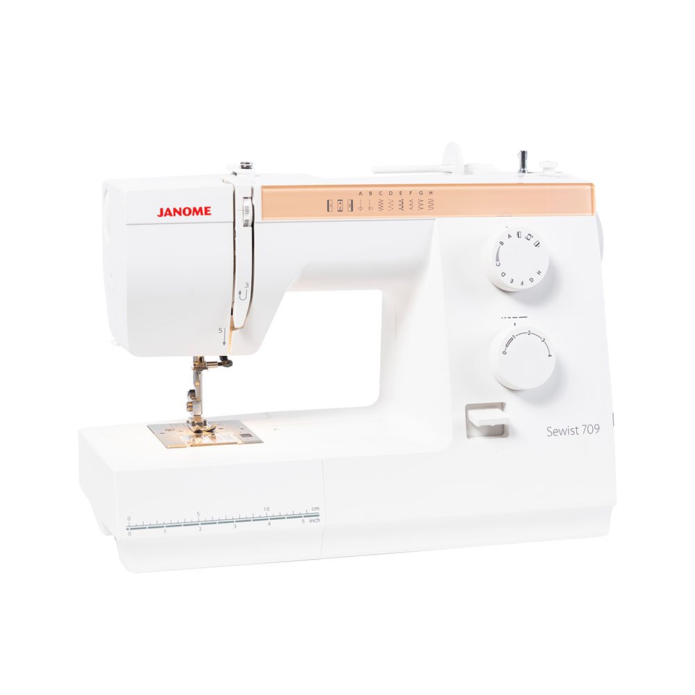 Janome Sewist 709.jpeg