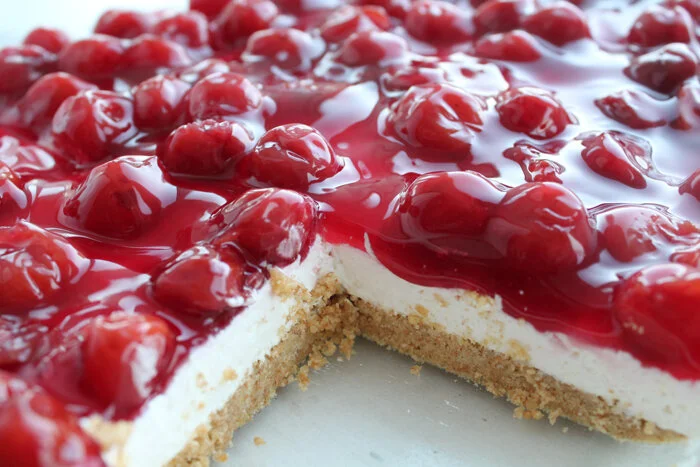 No-Bake-Cherry-Cheesecake-2.jpg