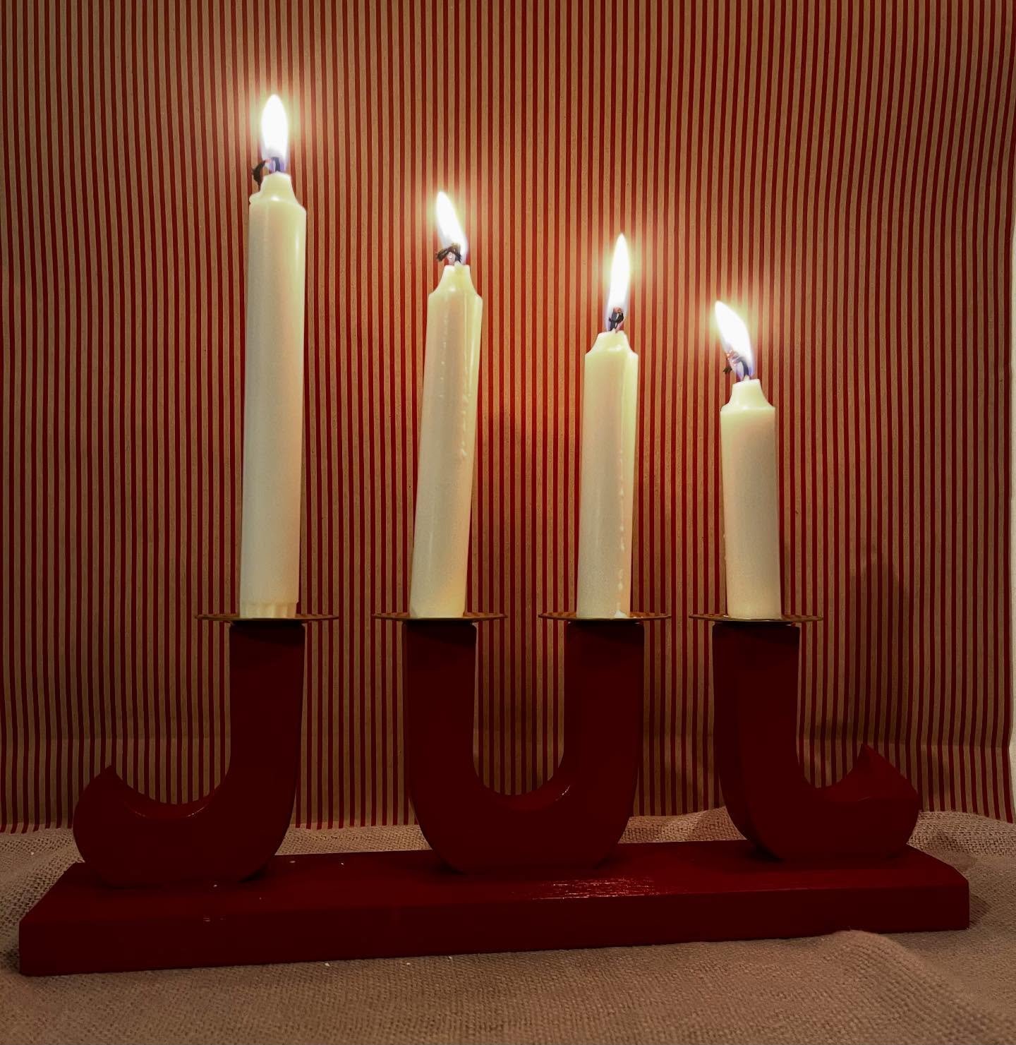 Idag har vi &ouml;ppet fr&aring;n 12-15. Kom in och handla era sista julklappar🎄🤶