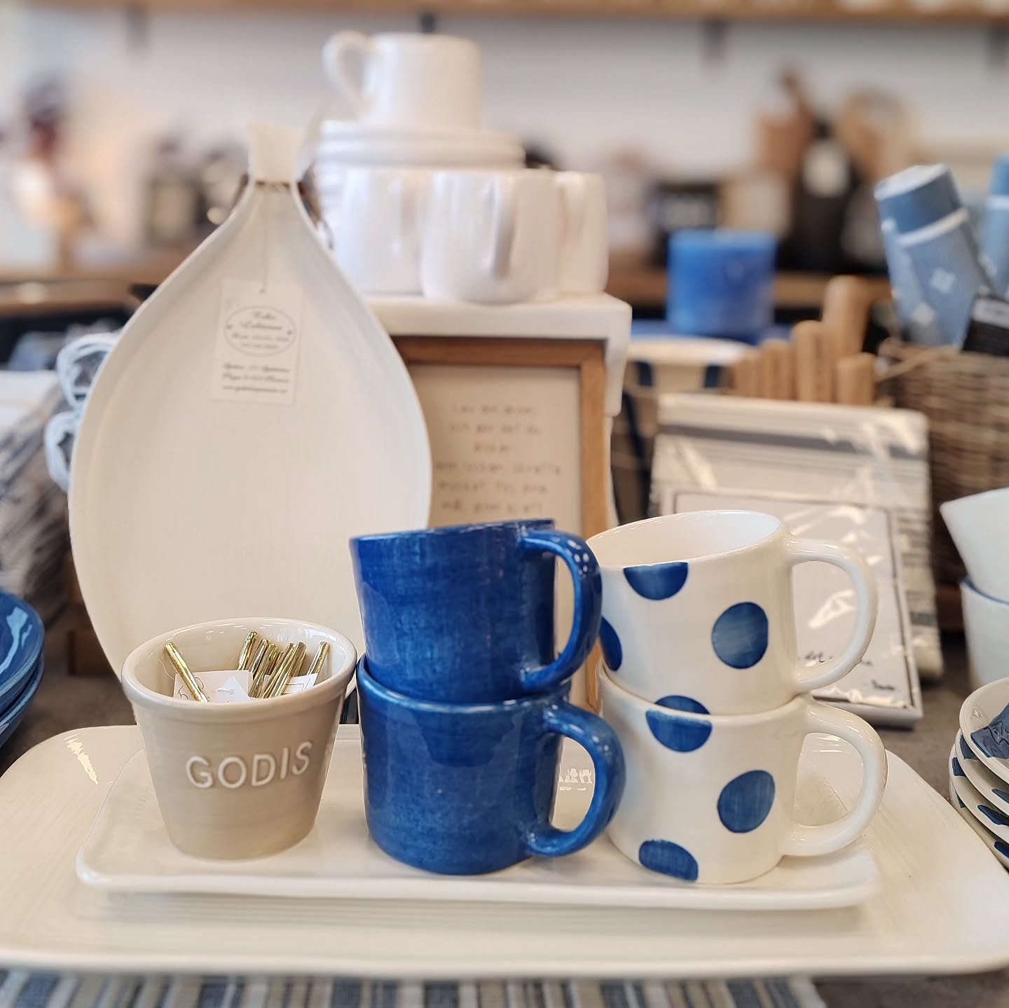 🤍💙
#archipelagodesignshop #brukadesign