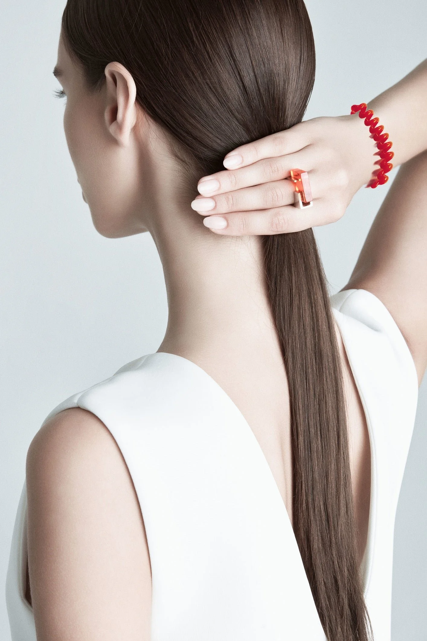 spiralhairtieonmodelhand.jpg