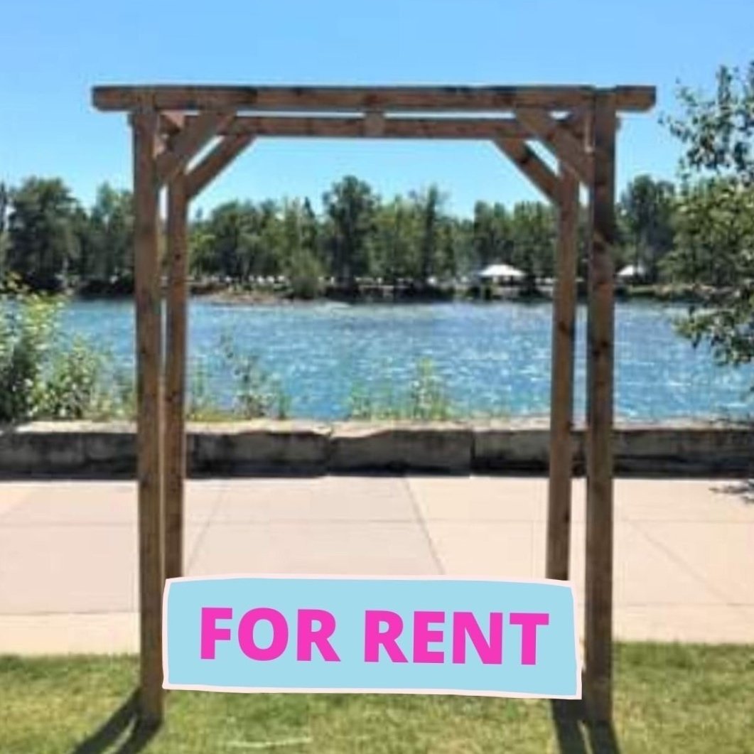 Gracehills%2BEvents%2BElegant%2BOutdoor%2BWedding%252C%2BWooden%2BArch%2Bfor%2BRent%2Bwith%2BFlorals.%2BMountain%2Bbride%2BCalgary..jpg