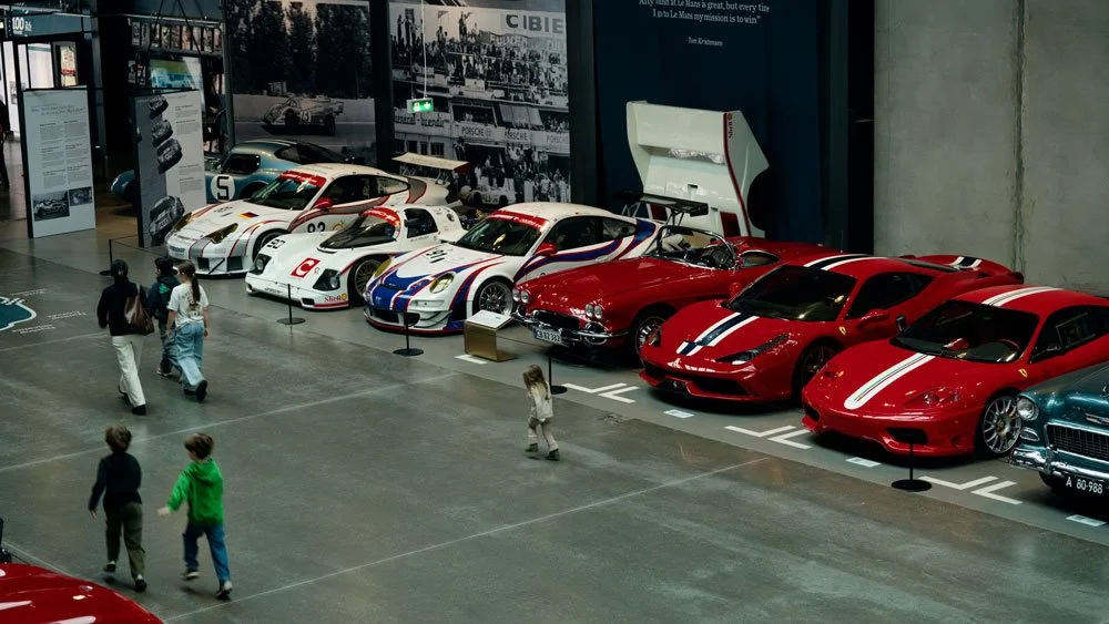 Classic car house bilhotel