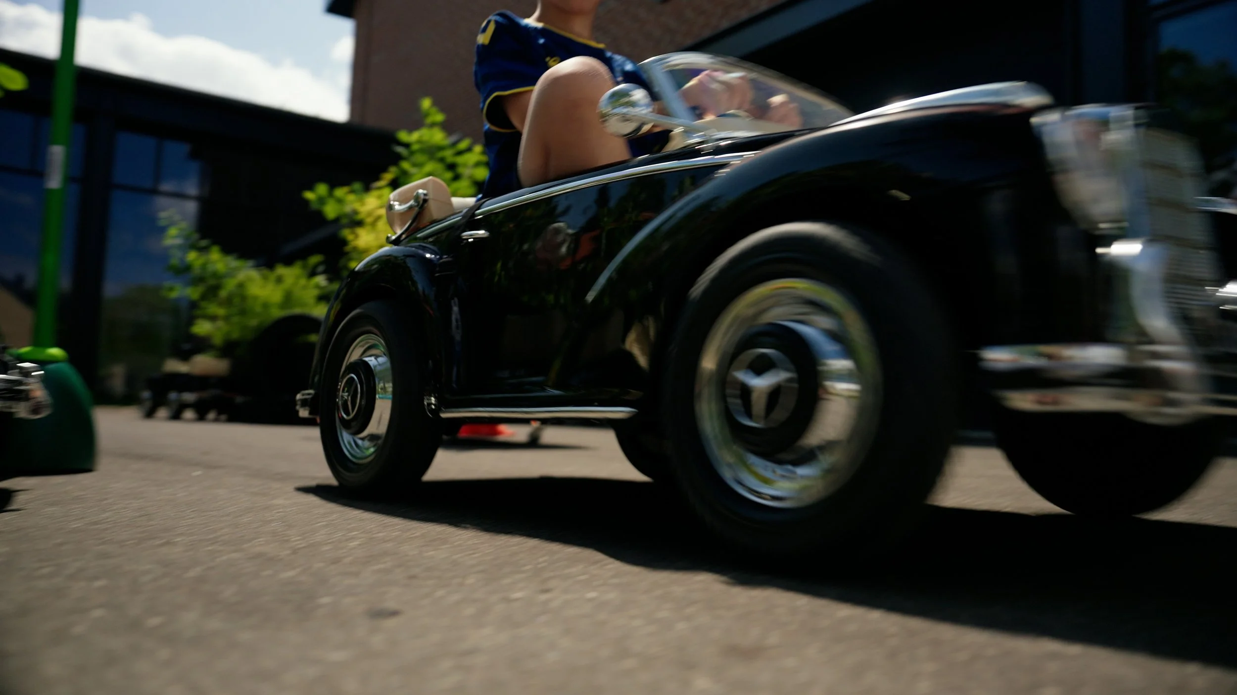Outdoor race track