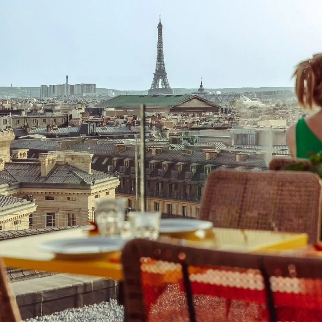 Looking for a cute #rooftopbar in #paris? The @creaturesparis is the ultimate bar and restaurant to visit, boasting iconic views, delicious dishes and fancy cocktails. The lush surroundings make an ideal Instagram backdrop too. So why not plan a trip