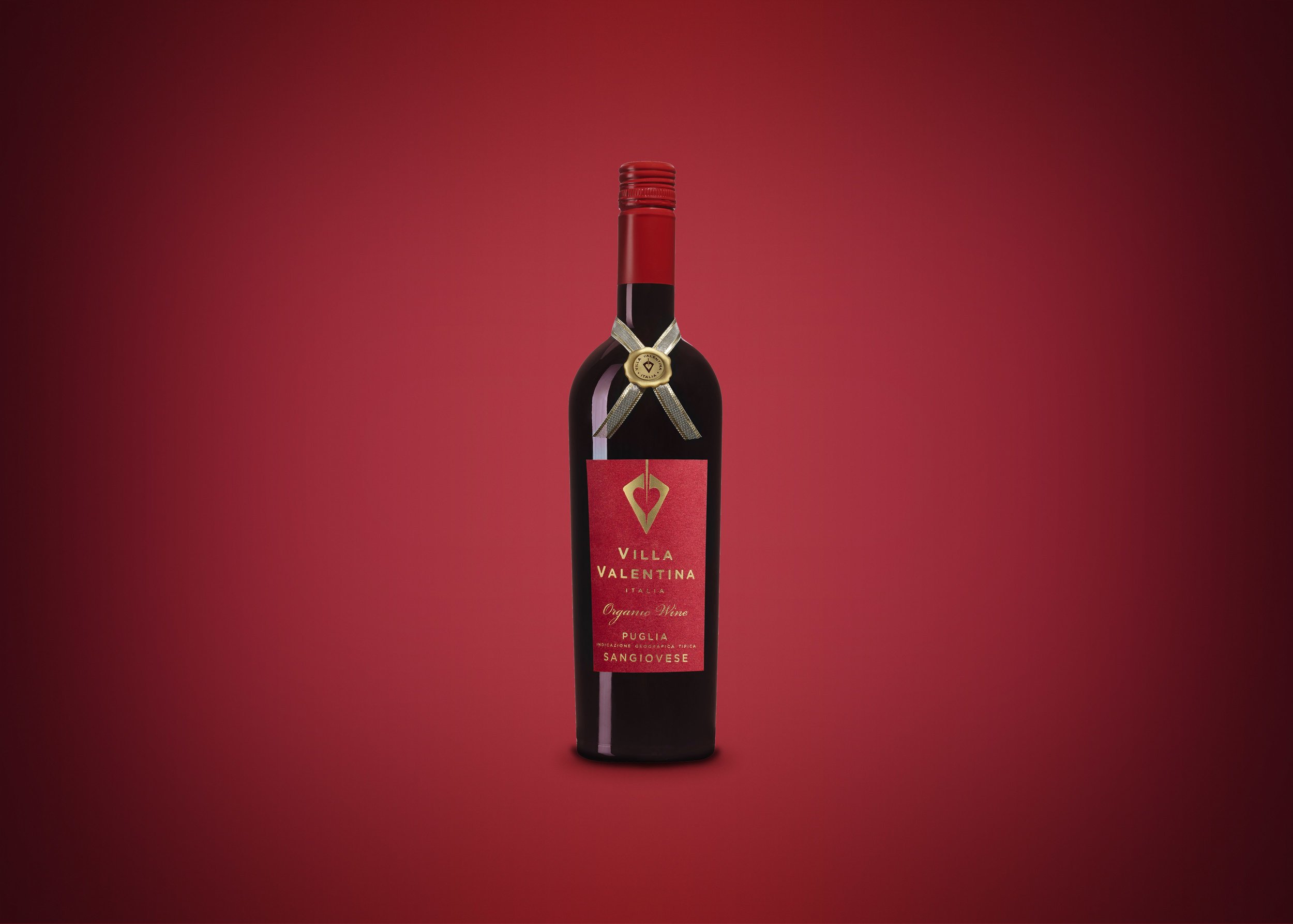 Villa+Valentina+bottle+shot+colour.jpg