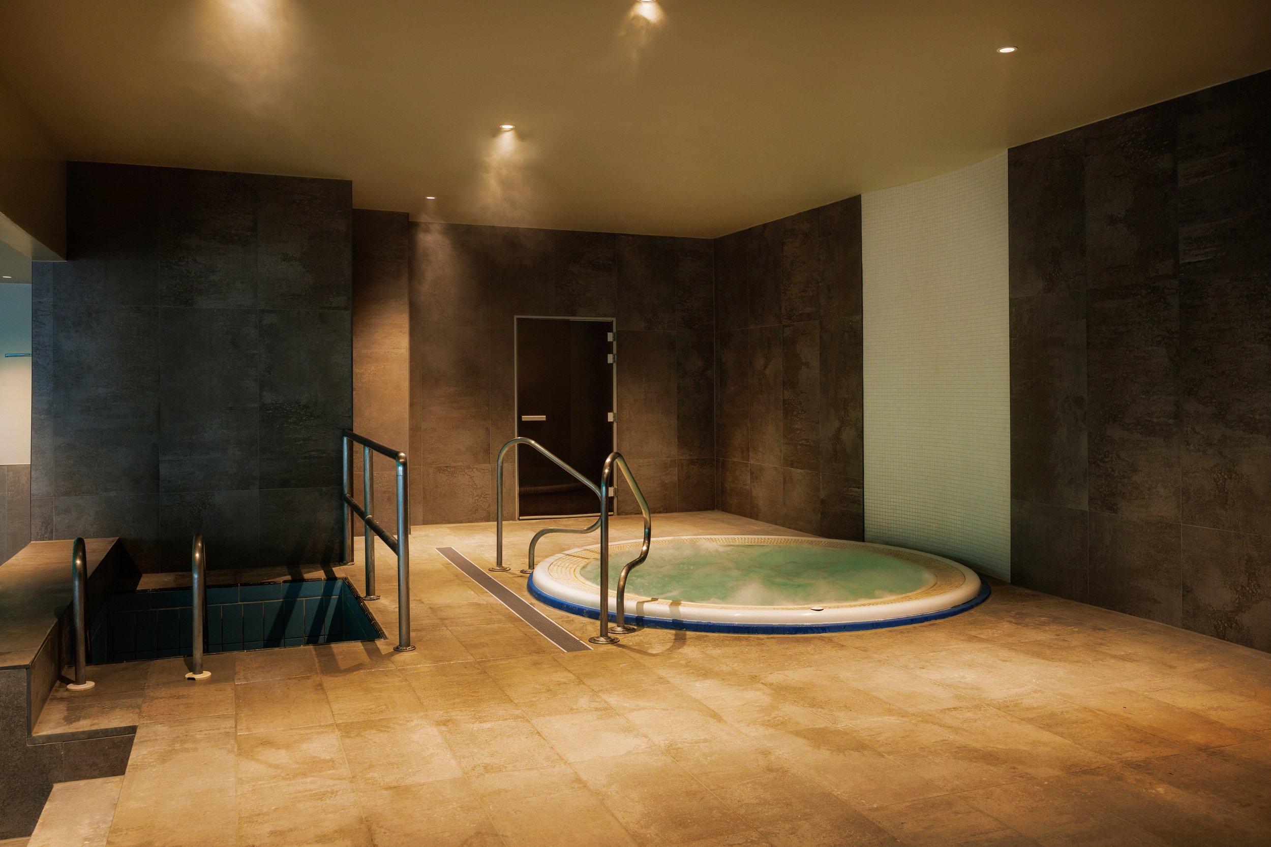 The Rine Hotel - Photos from Kirsty Lyon