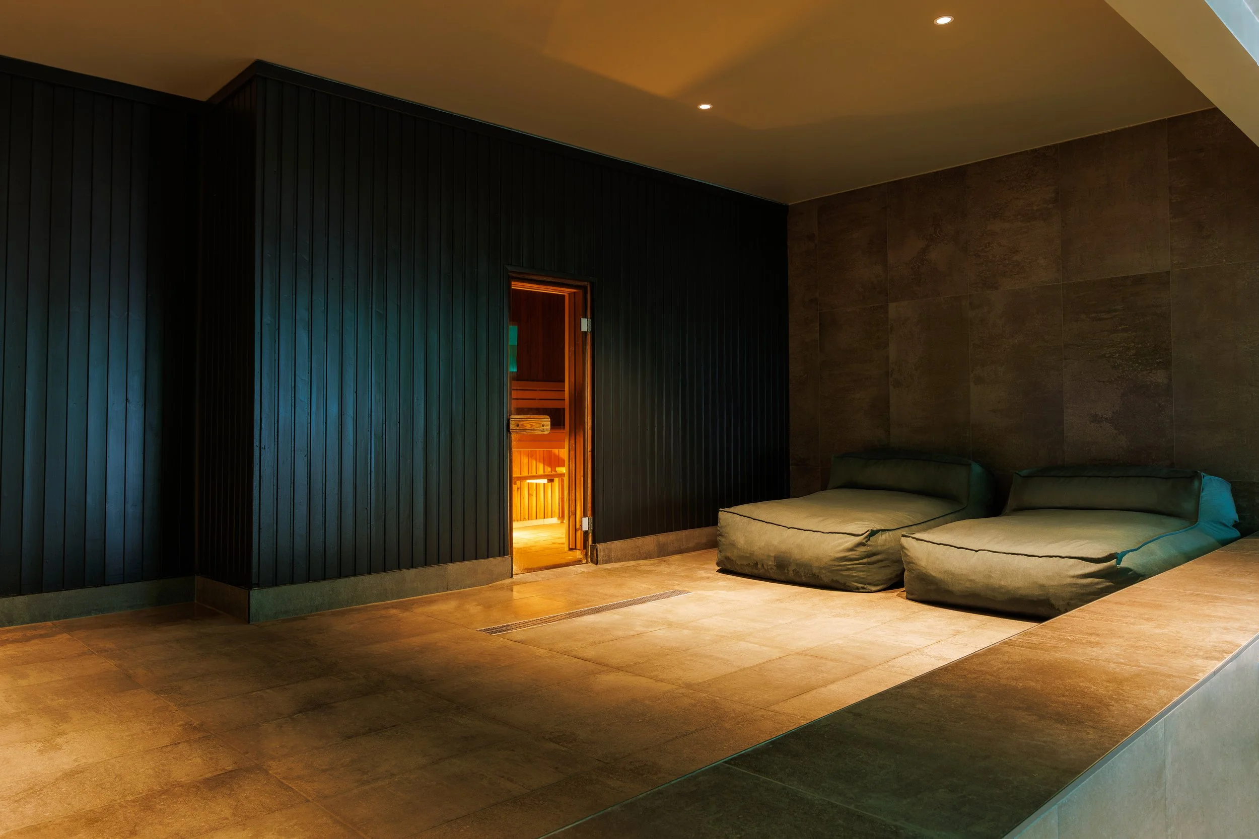 The Rine Hotel - Photos from Kirsty Lyon