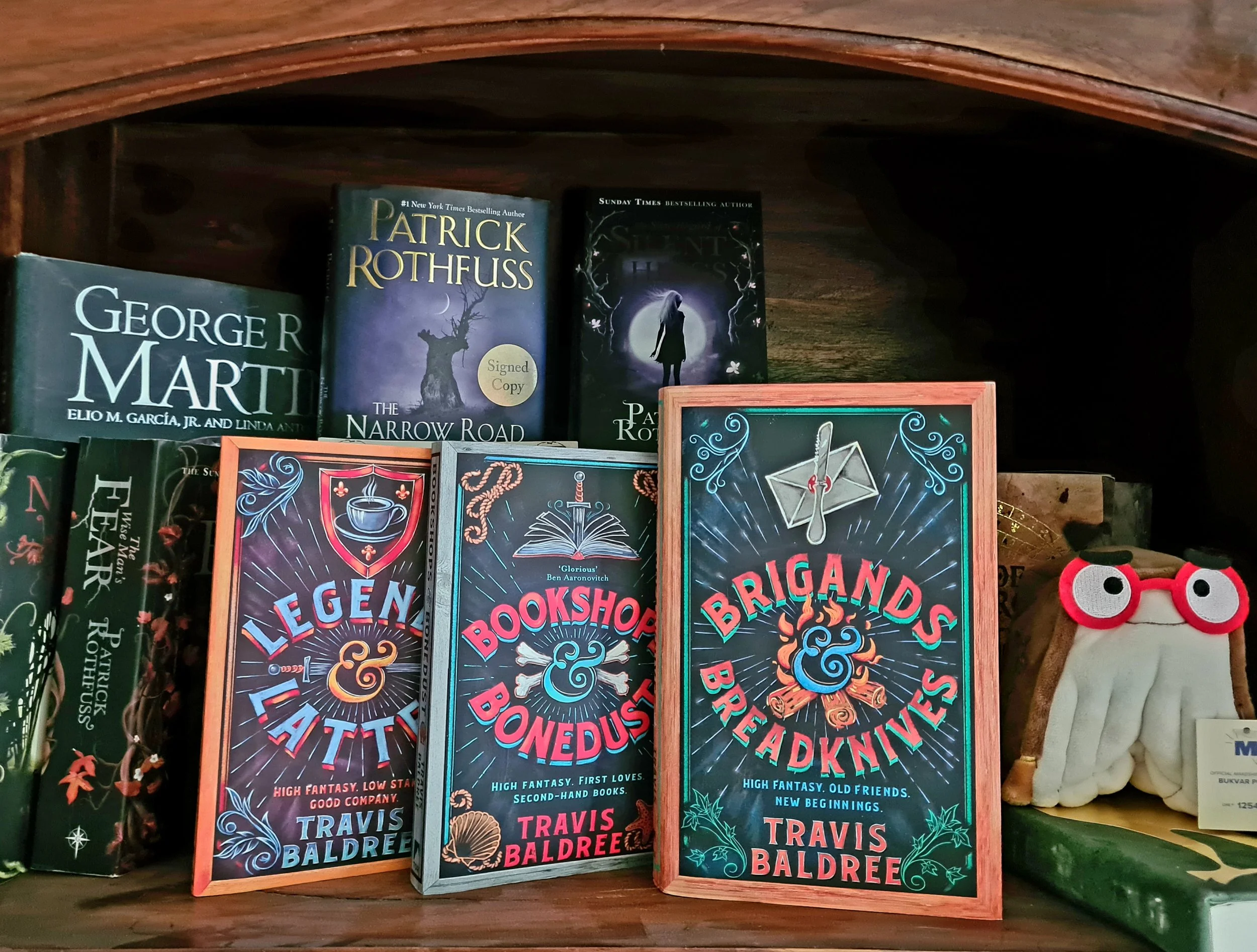 BOOK REVIEWS: Bookshops &amp; Bonedust, Legends &amp; Lattes, &amp; Brigands &amp; Breadknives by Travis Baldree