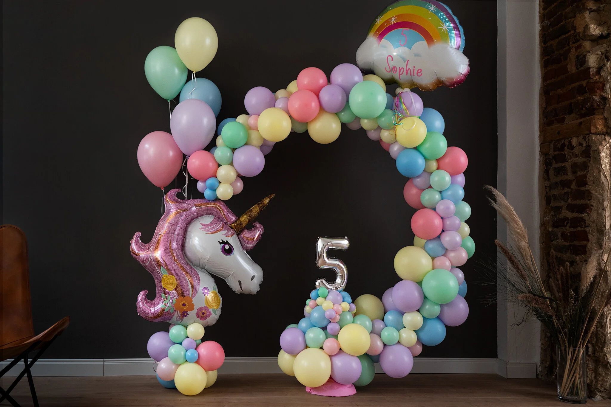 Atongarix-Ballondekoration-Organic-Garland-Unicorn.jpg