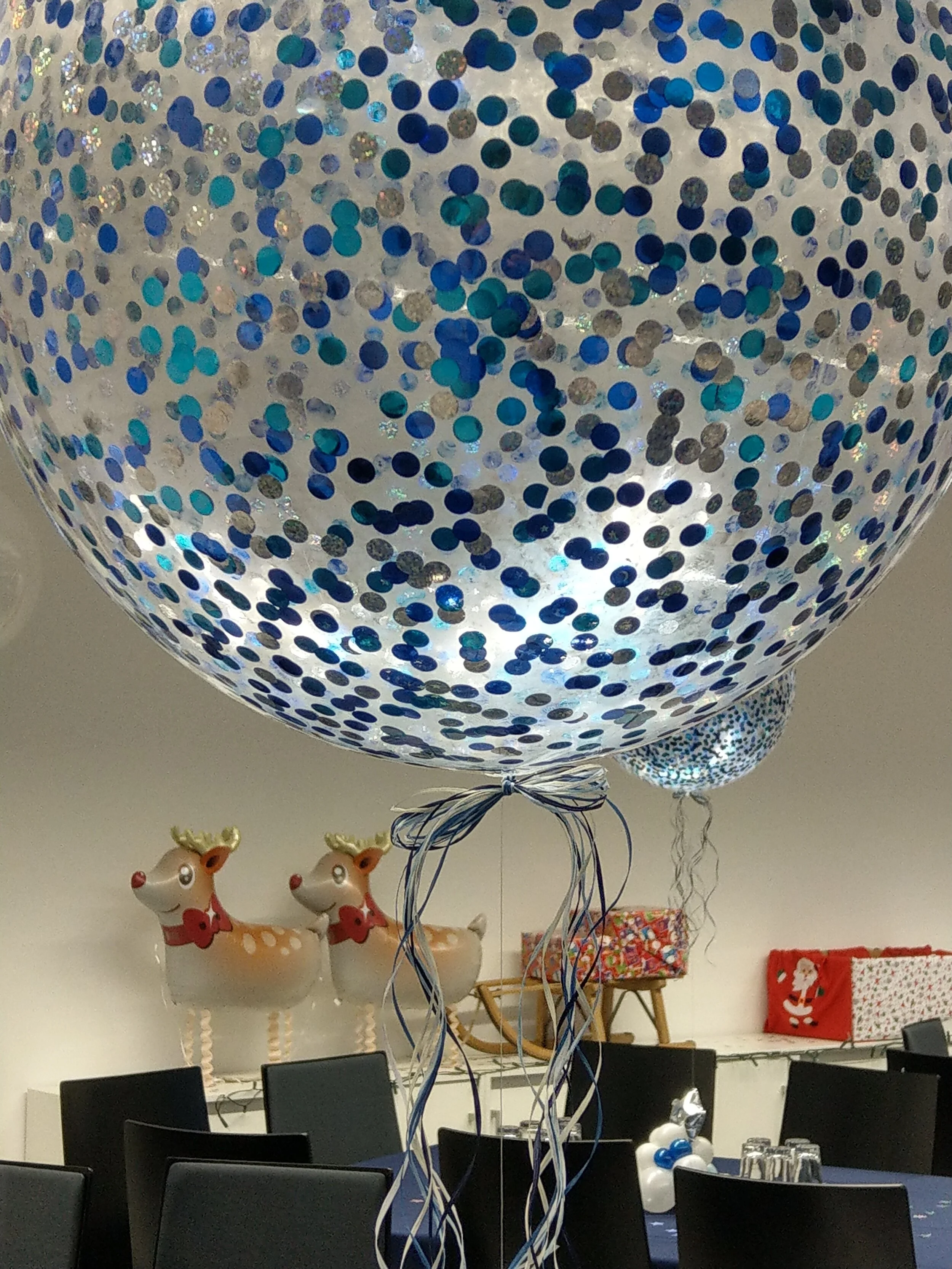 Atongarix-Ballondekoration_Einzelballons-Konfetti-2.jpg