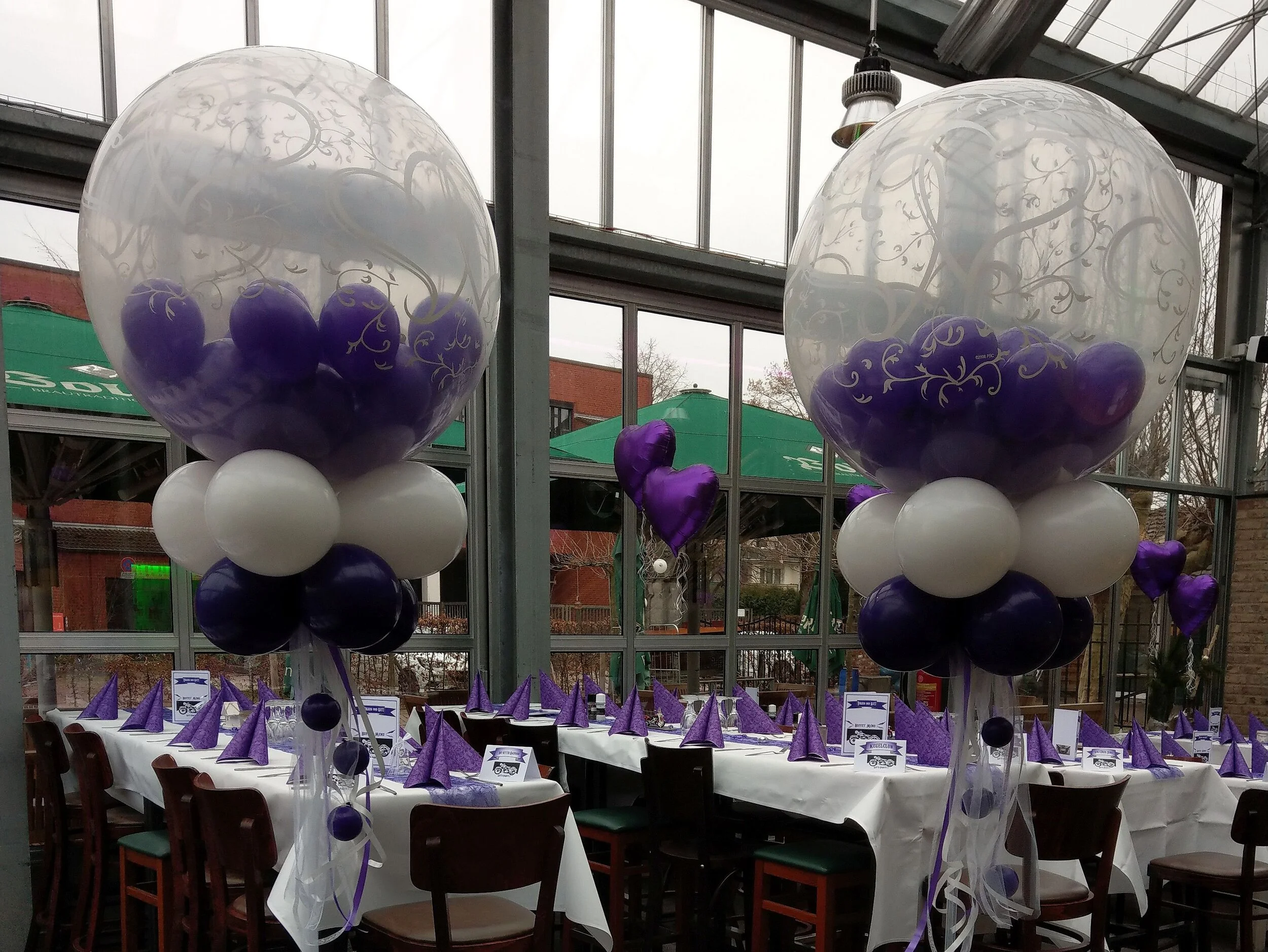 Atongarix-Ballondekoration_Riesenballon-Exploder-1.jpg