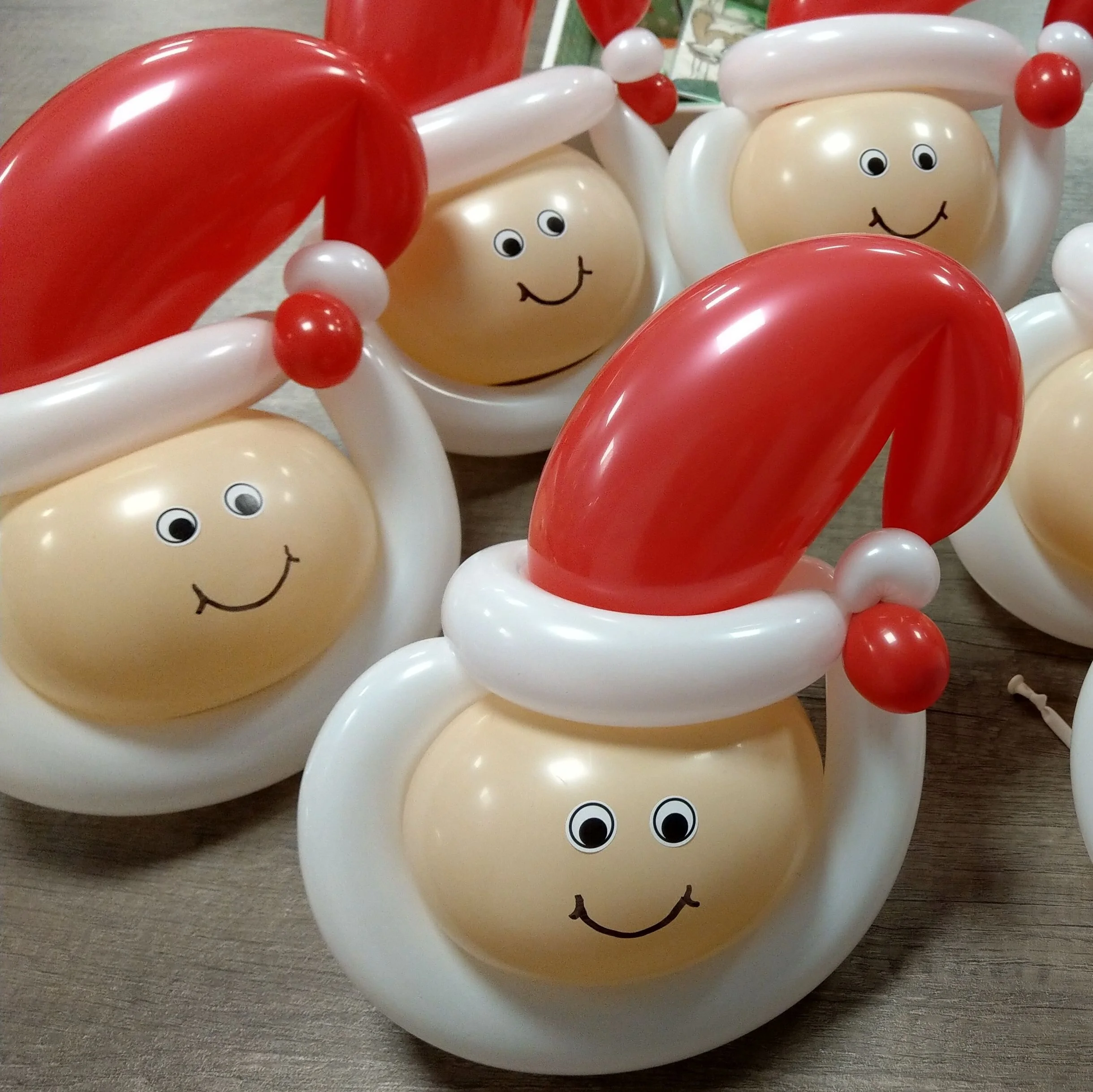 Atongrix-Ballon-Weihnachtsmann.jpg