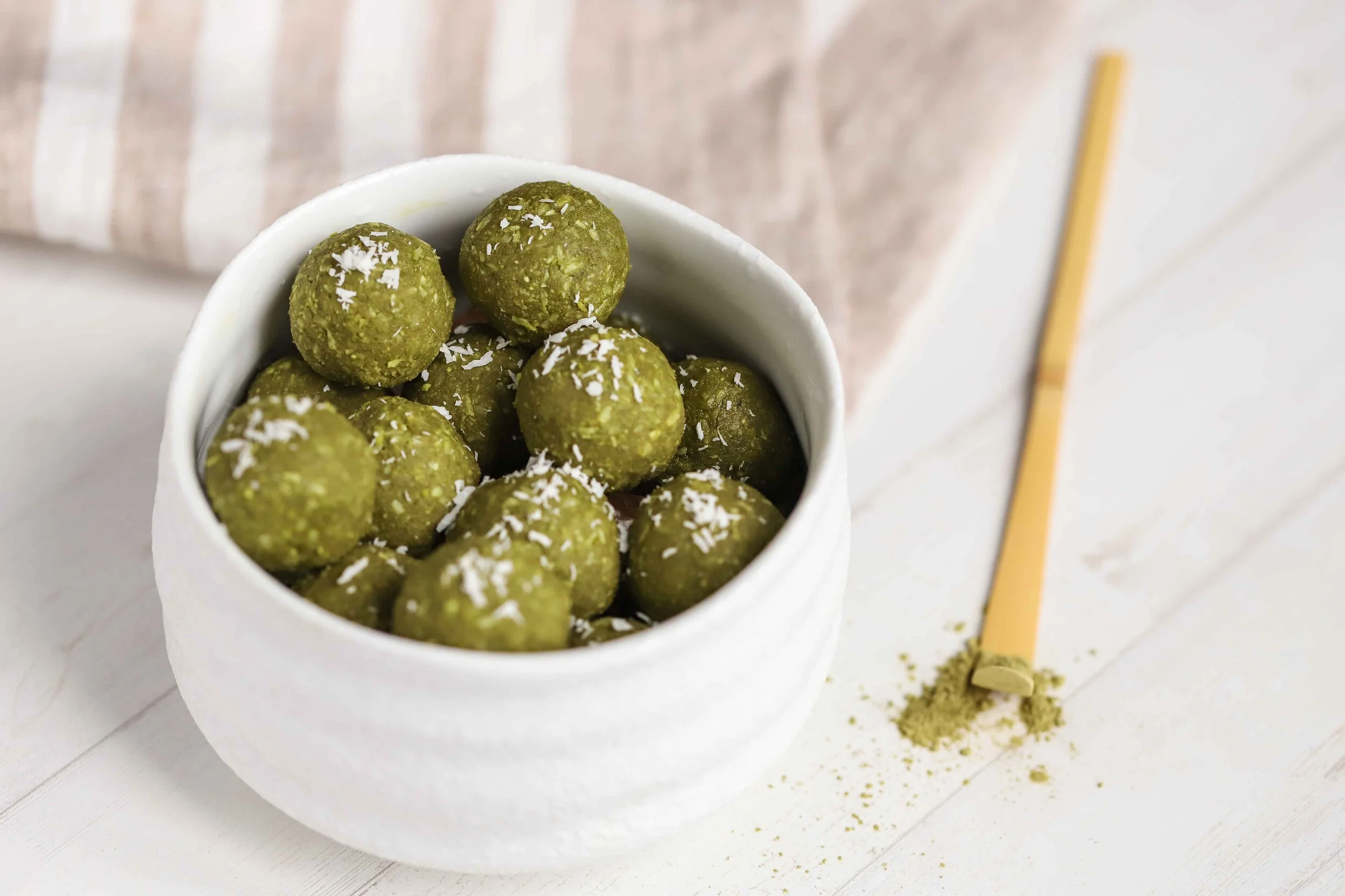 matcha-energy-balls-2.jpg