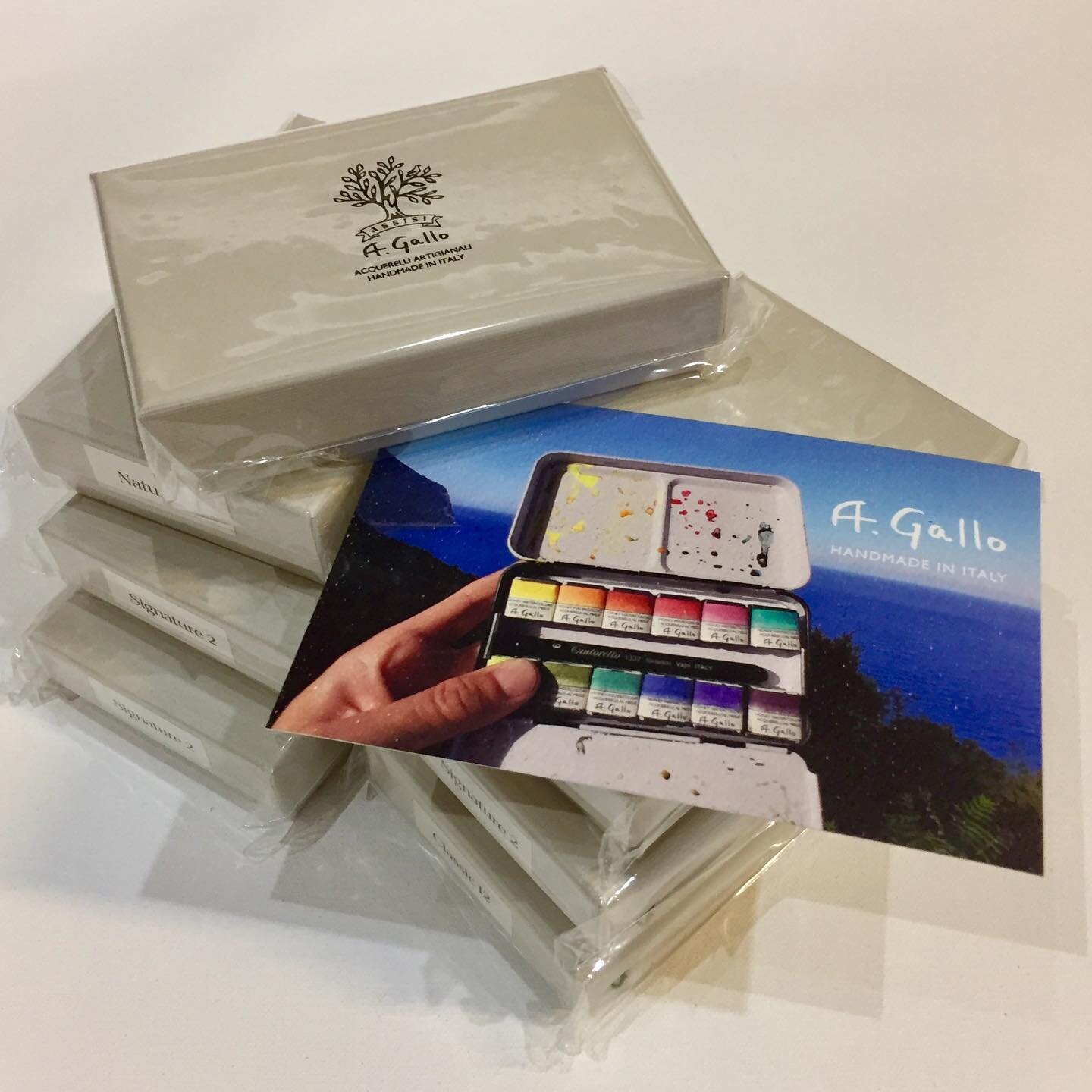 AGallo watercolors are simply the finest! In stock✔️but they go fast!

#watercolors