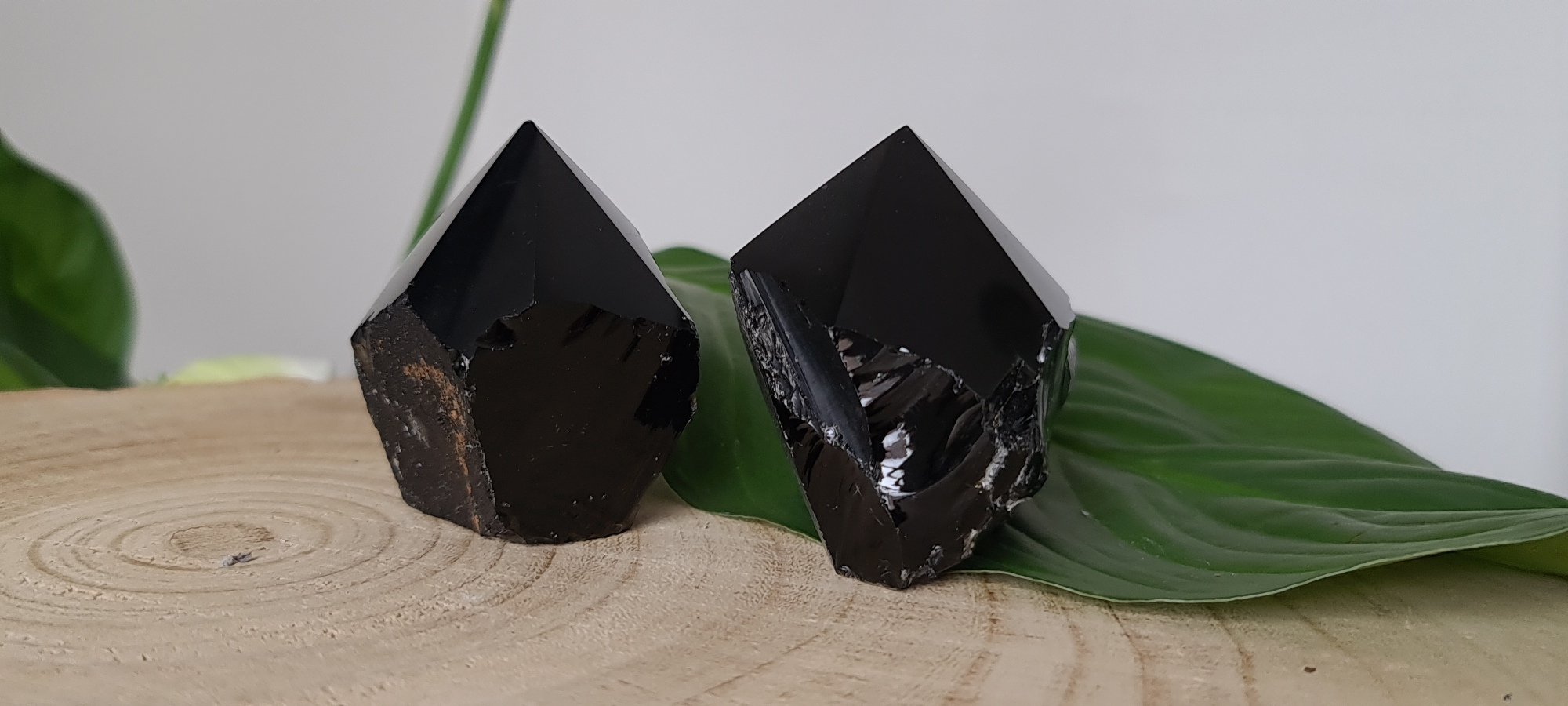 obsidian-points-1