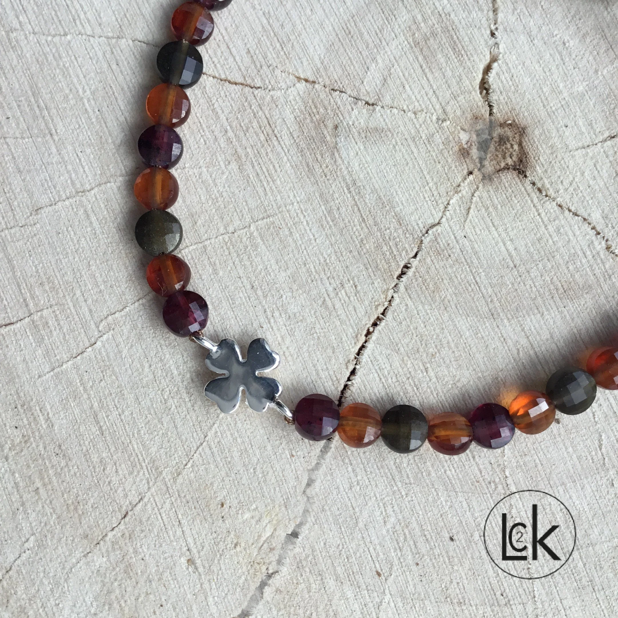 Bracelet Grenat bordeaux et orange Obsidienne doré Tréfle Porte Bonheur