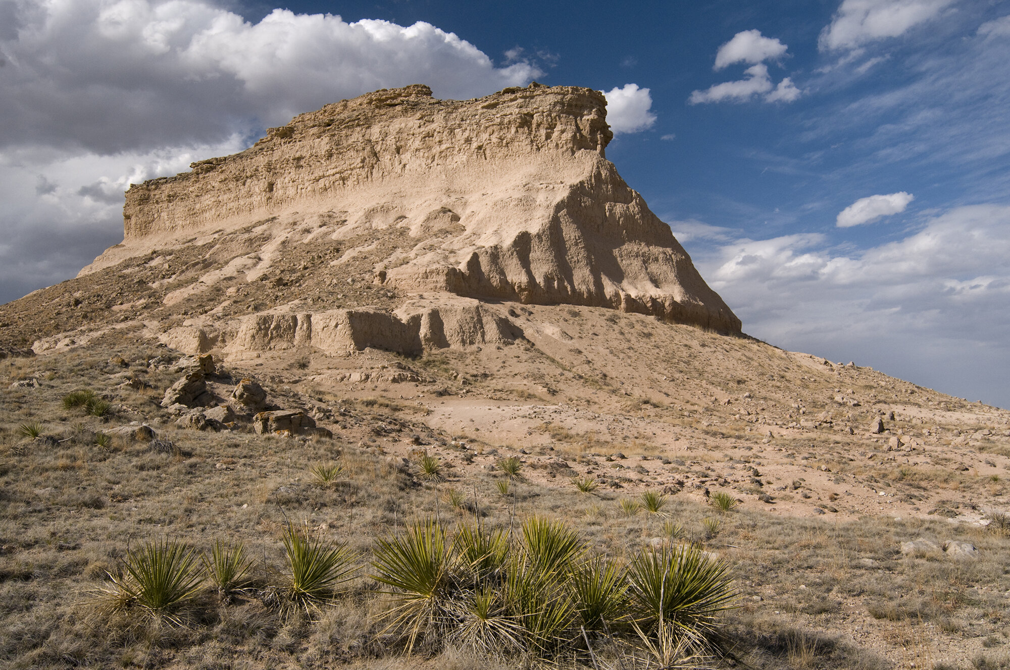 West-Pawnee-Butte-167529931_4288x2848.jpg