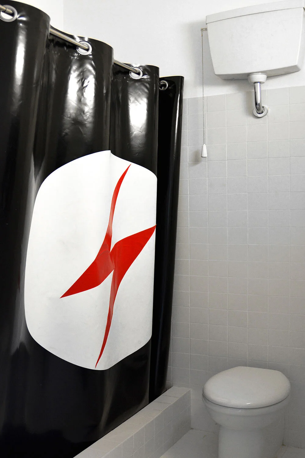 72DPI_5_A-ROOM-OR-NICK_SHOWER-smaller.jpg