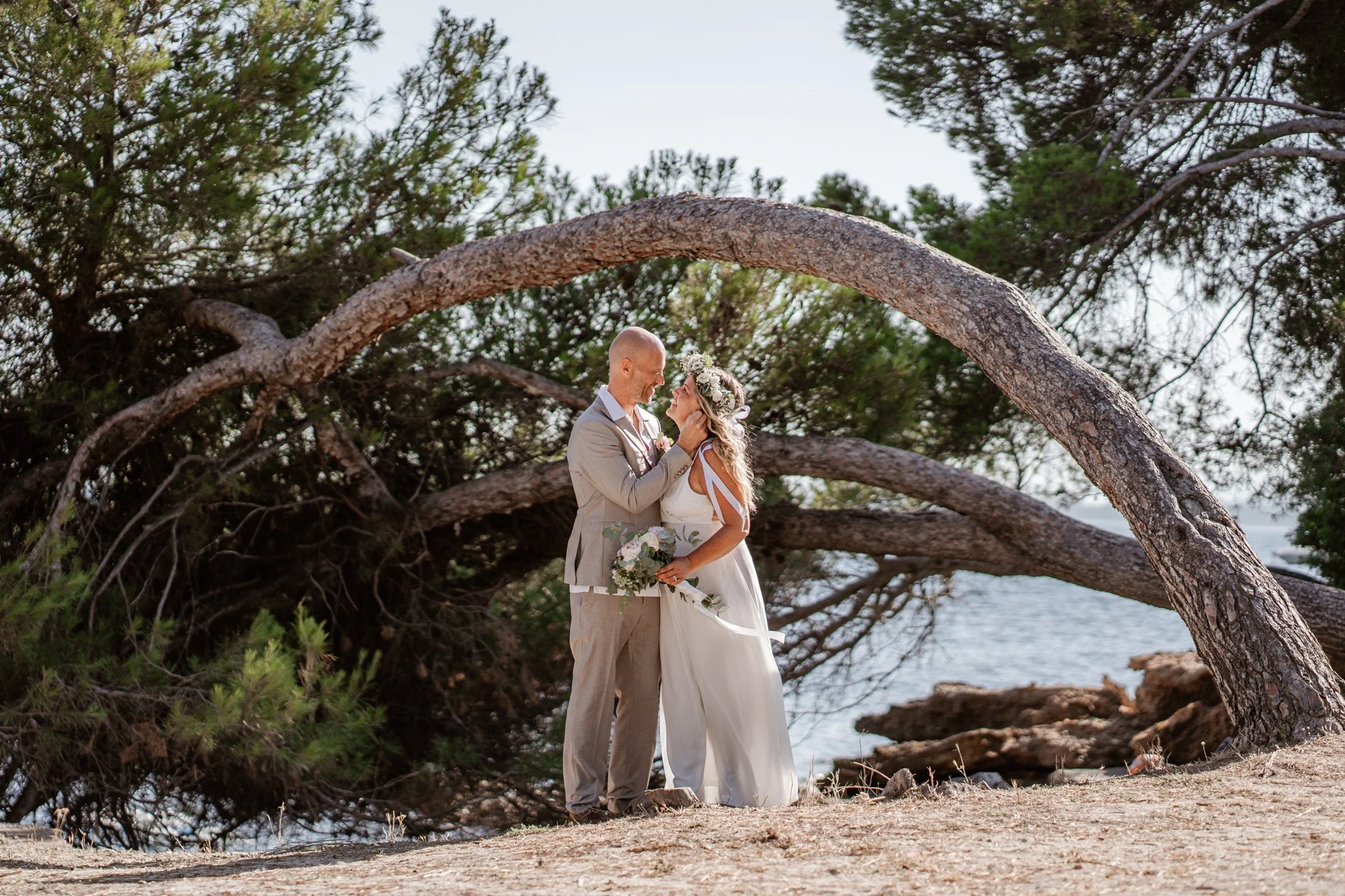 Sunset elopement in Alcanada, Mallorca