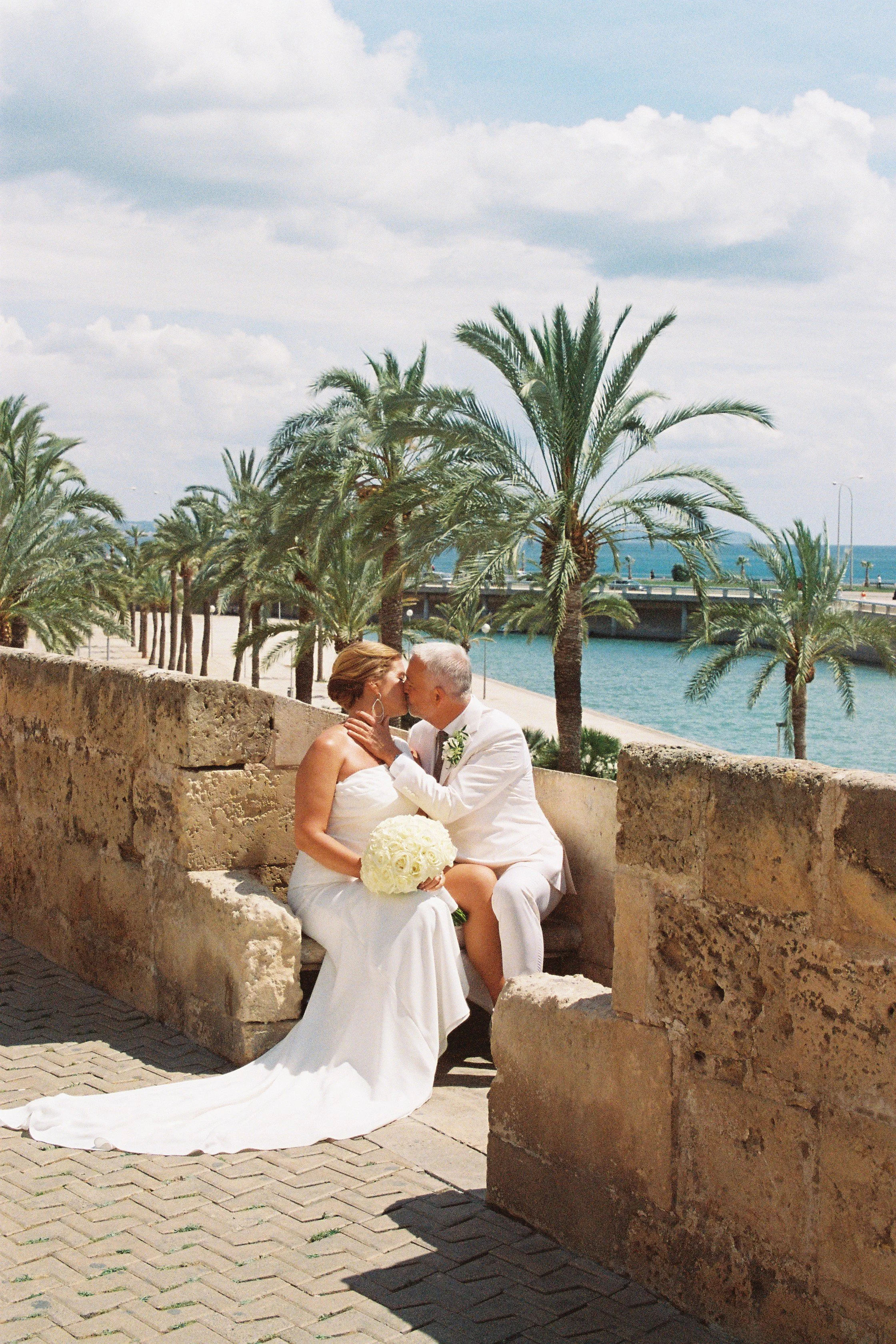 Caught by GAS (again): I just bought an analog Canon EOS 3 in 2026 and have zero regrets