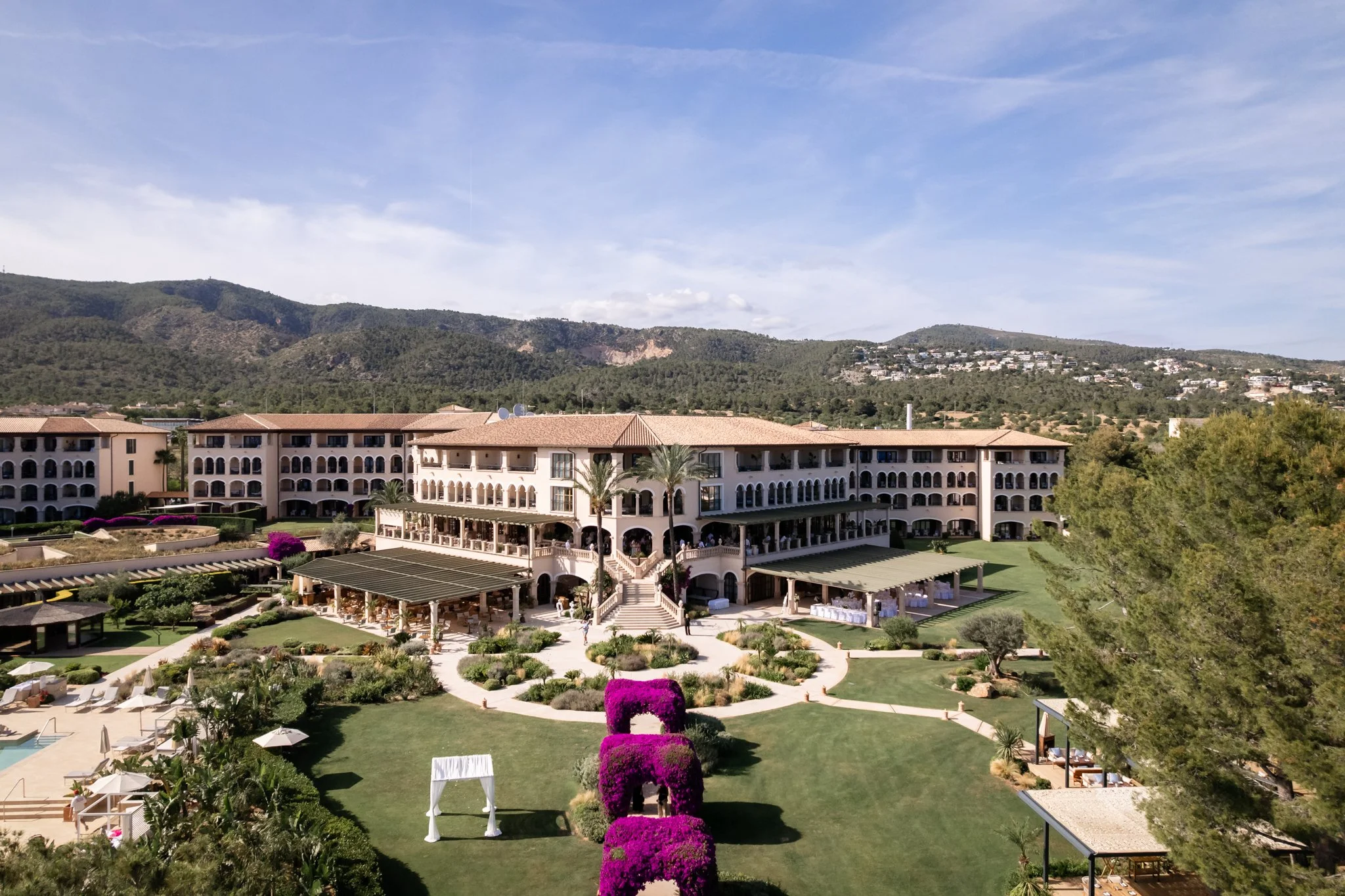 Emily-Logan-Sneak-peeks-18DJI_0099.jpg