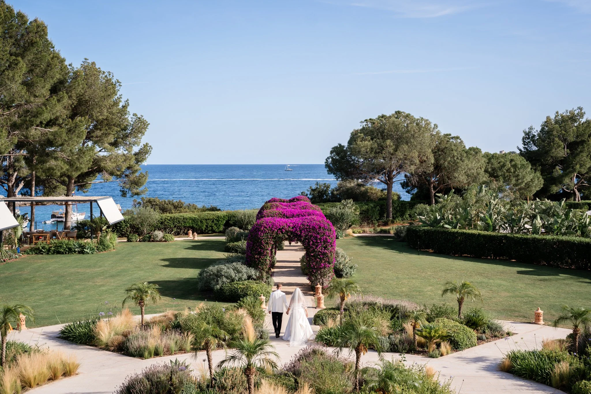 Stunning wedding at St Regis Mardavall in Mallorca