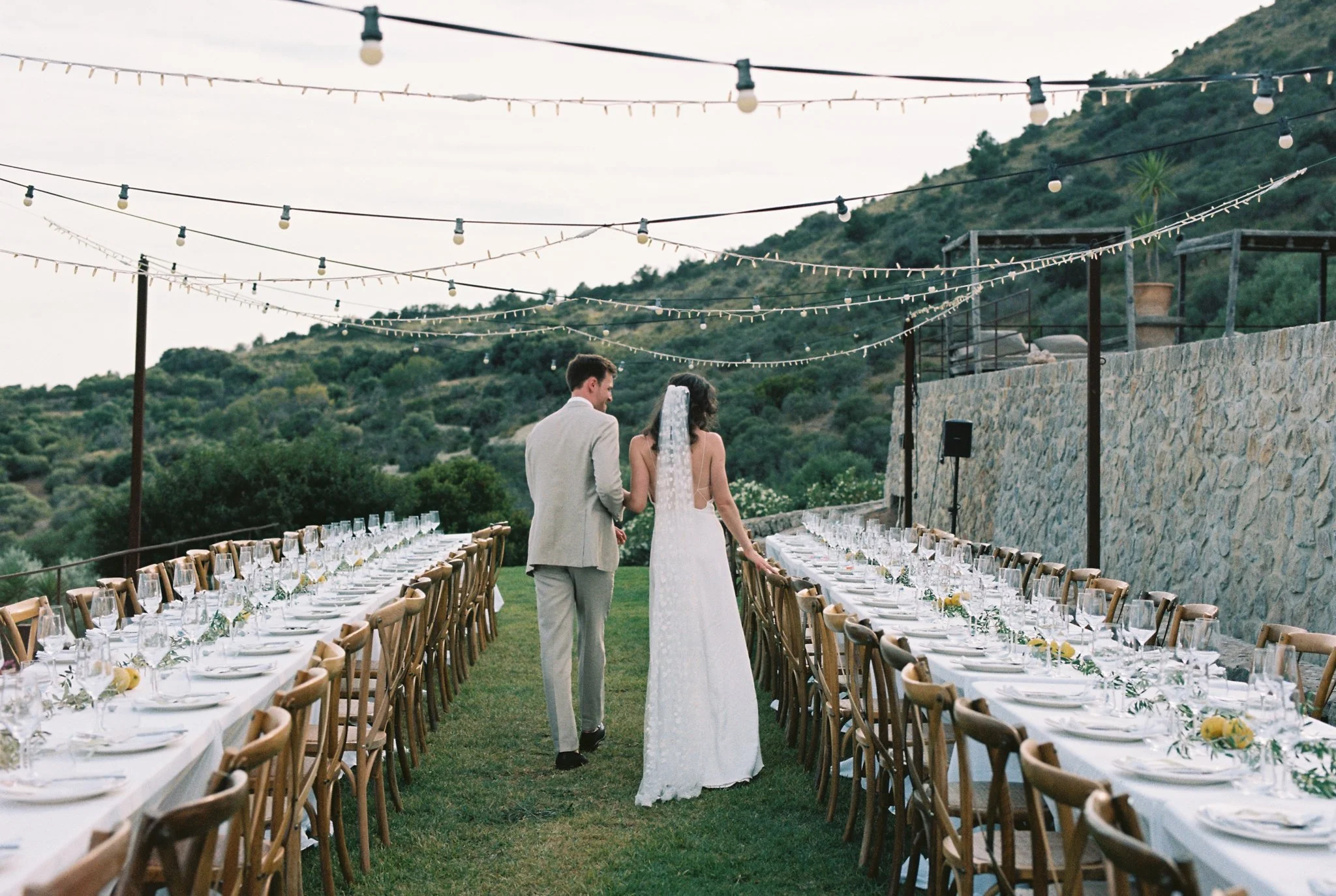 wedding-film-photographer-mallorca-ses-voltes-48R1-02083-034A.jpg