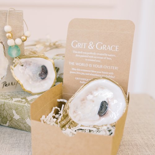 Creative Ways to Gift Wrap for Christmas – Sweet Southern Grace