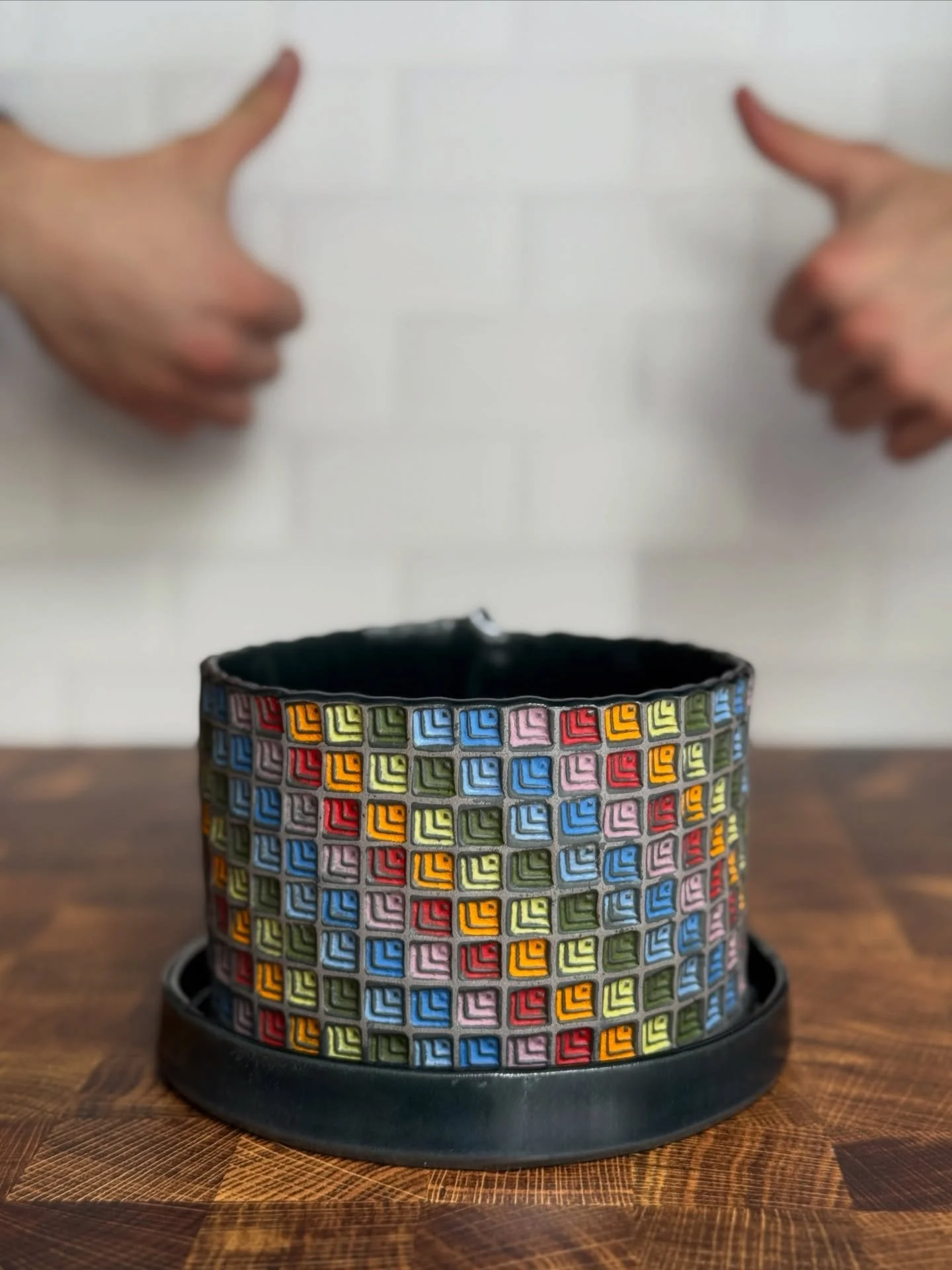 My last update of 2025 is LIVE, and Oliver gives 2 thumbs up to shopping small and/or local this holiday season and EVERY SEASON!  The VIPs made some excellent choices, but there are still lots of fabulous pots looking for good homes! 
I just have to