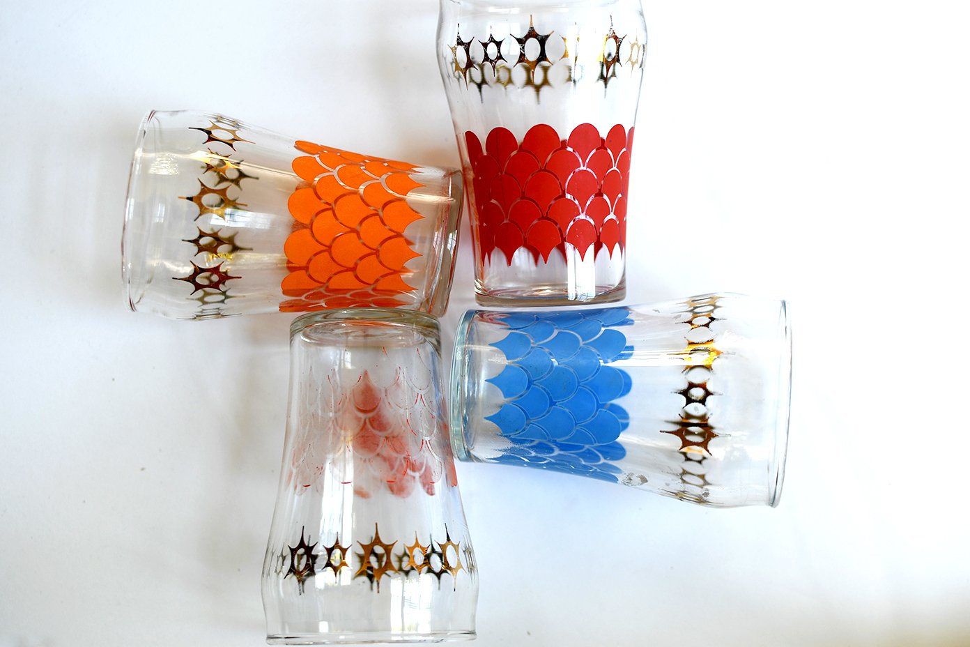 Multi-color Scallop Pattern