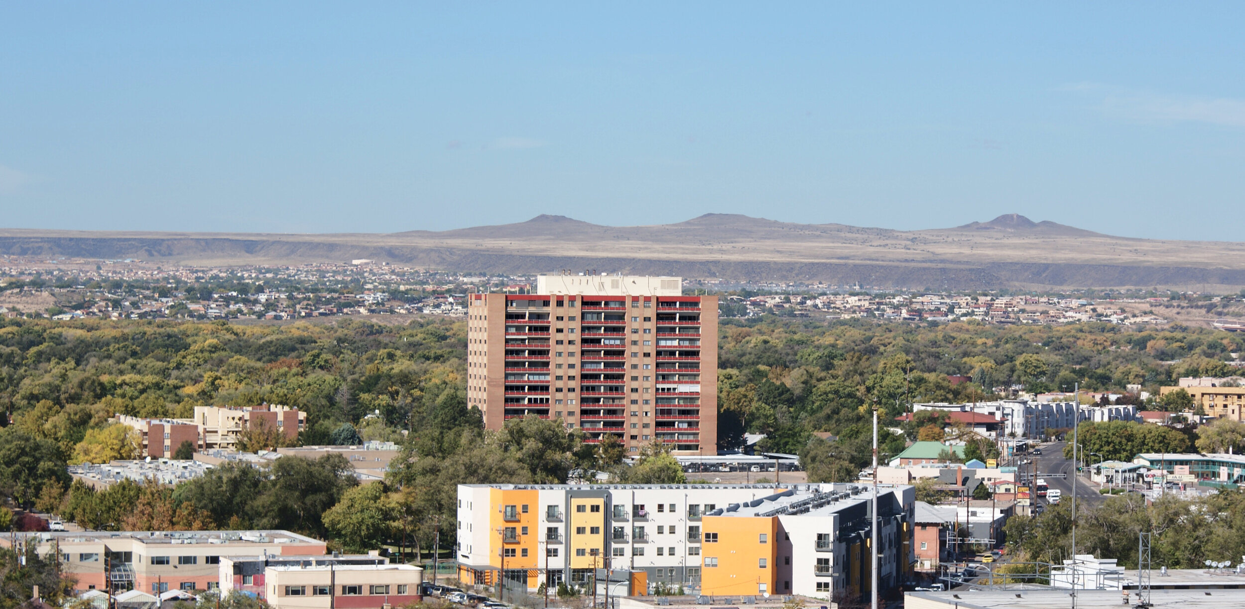  Park Plaza Condominiums, 2015. Photography by Sam Strasser. 