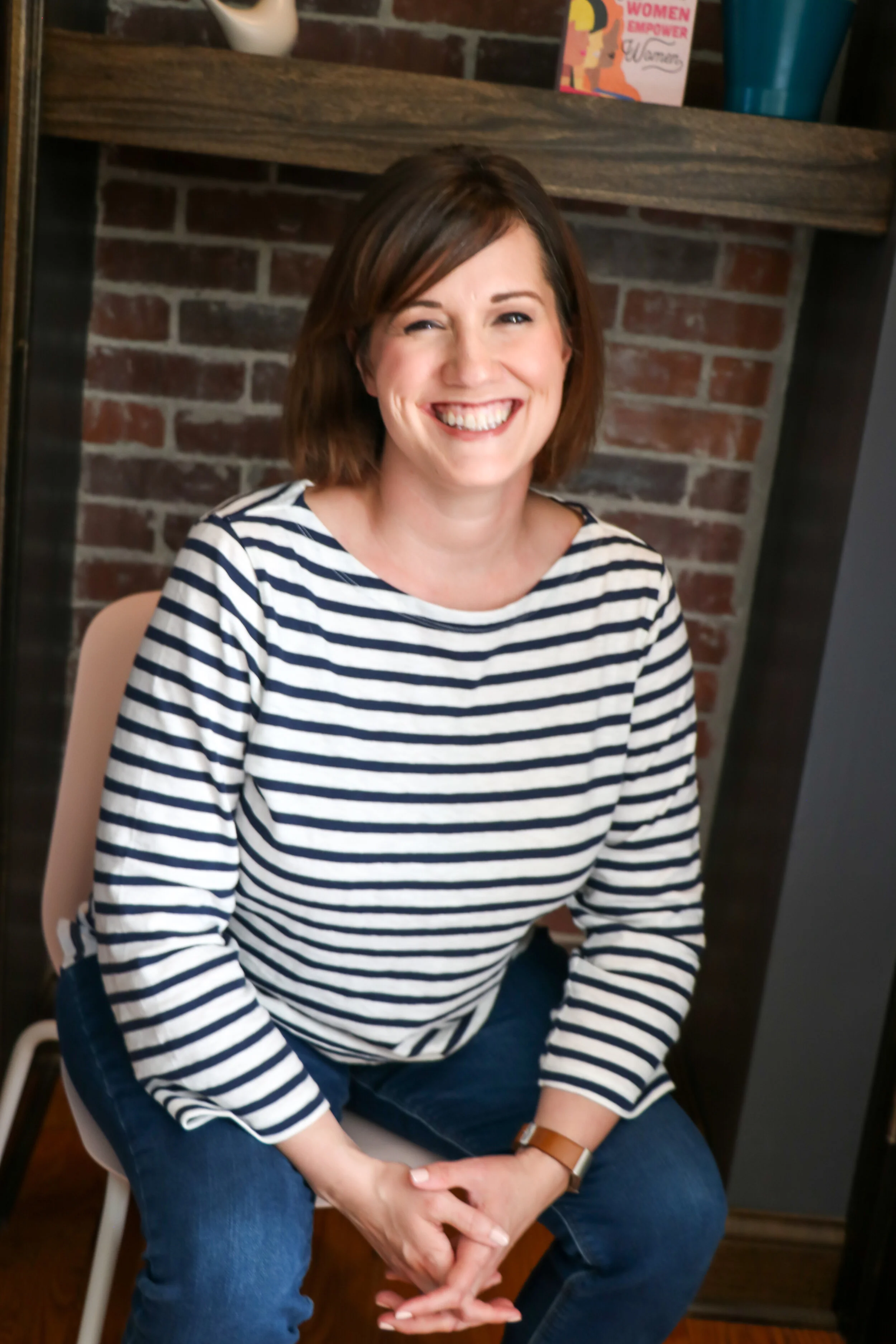 anabelle malcolm copywriter copy coach 3 quarters shot.jpg