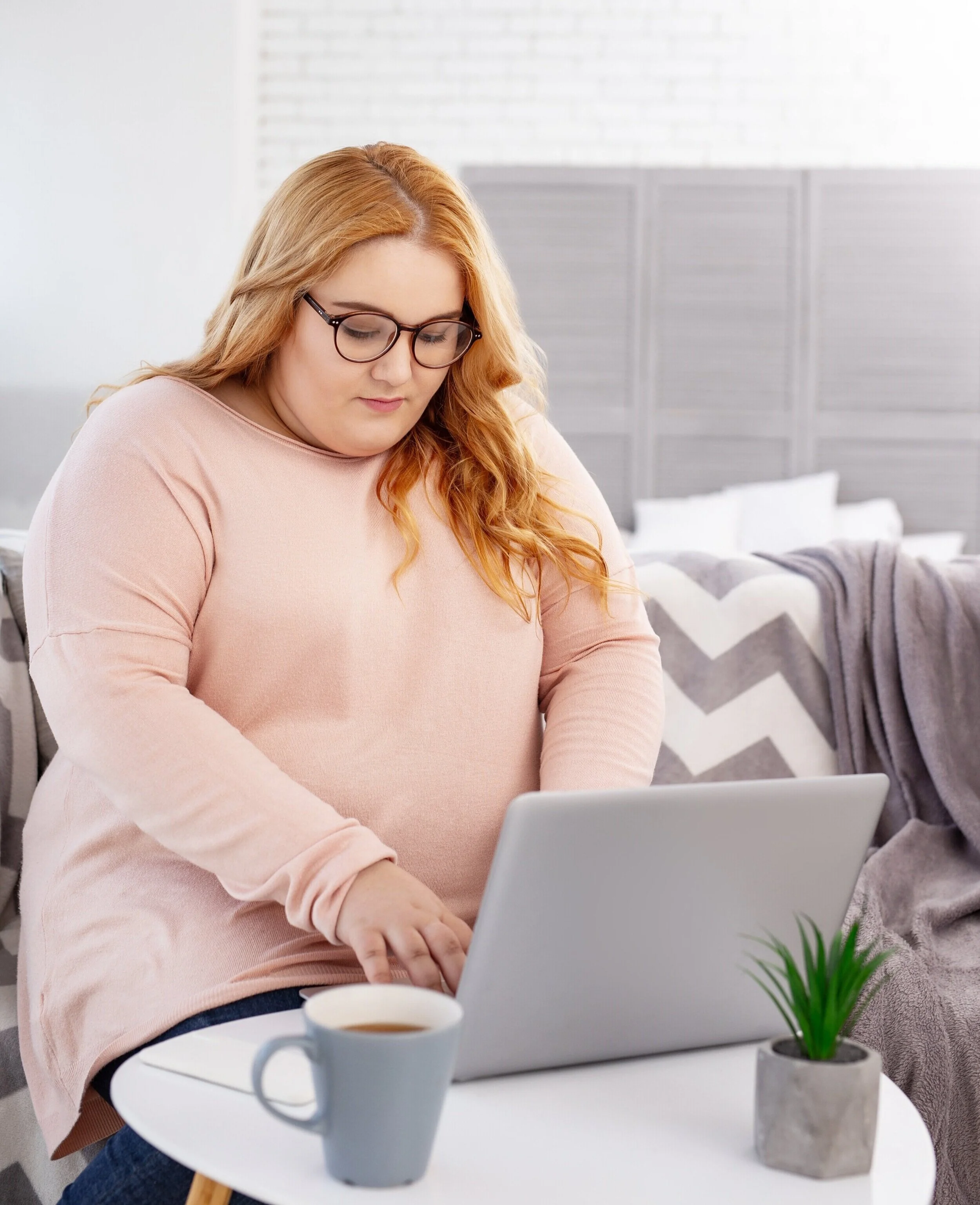 body+positive+woman+working+on+laptop.jpg