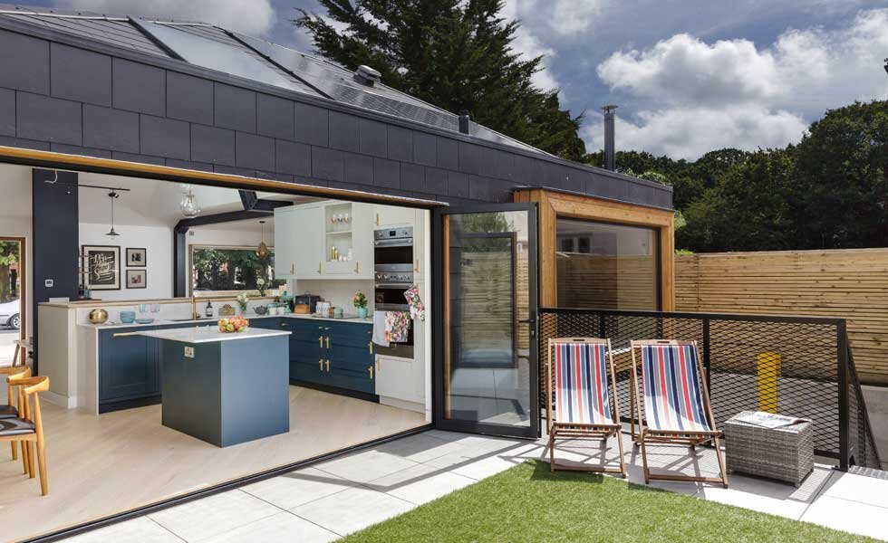 contemporary-house-exterior-kitchen-deck-chairs (1).jpg