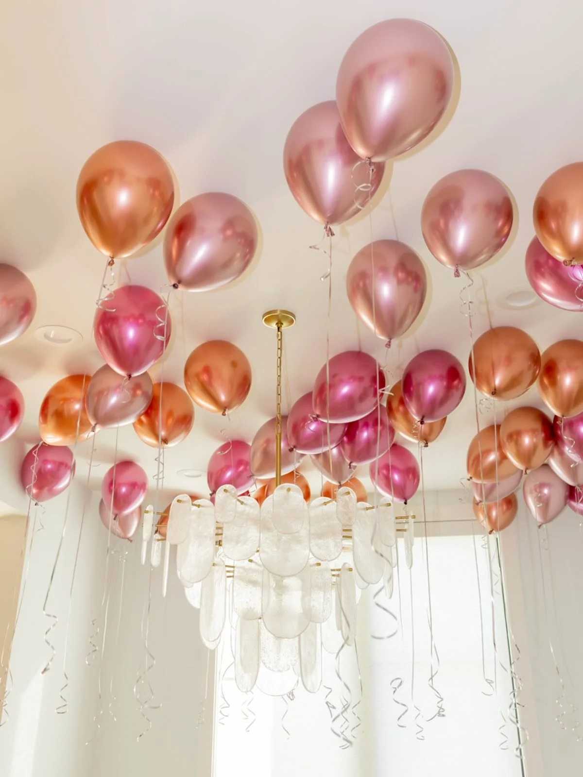 in case you needed galentine&rsquo;s inspo 🎈💞 still not over this holiday shoot setup for @frasiersterling
