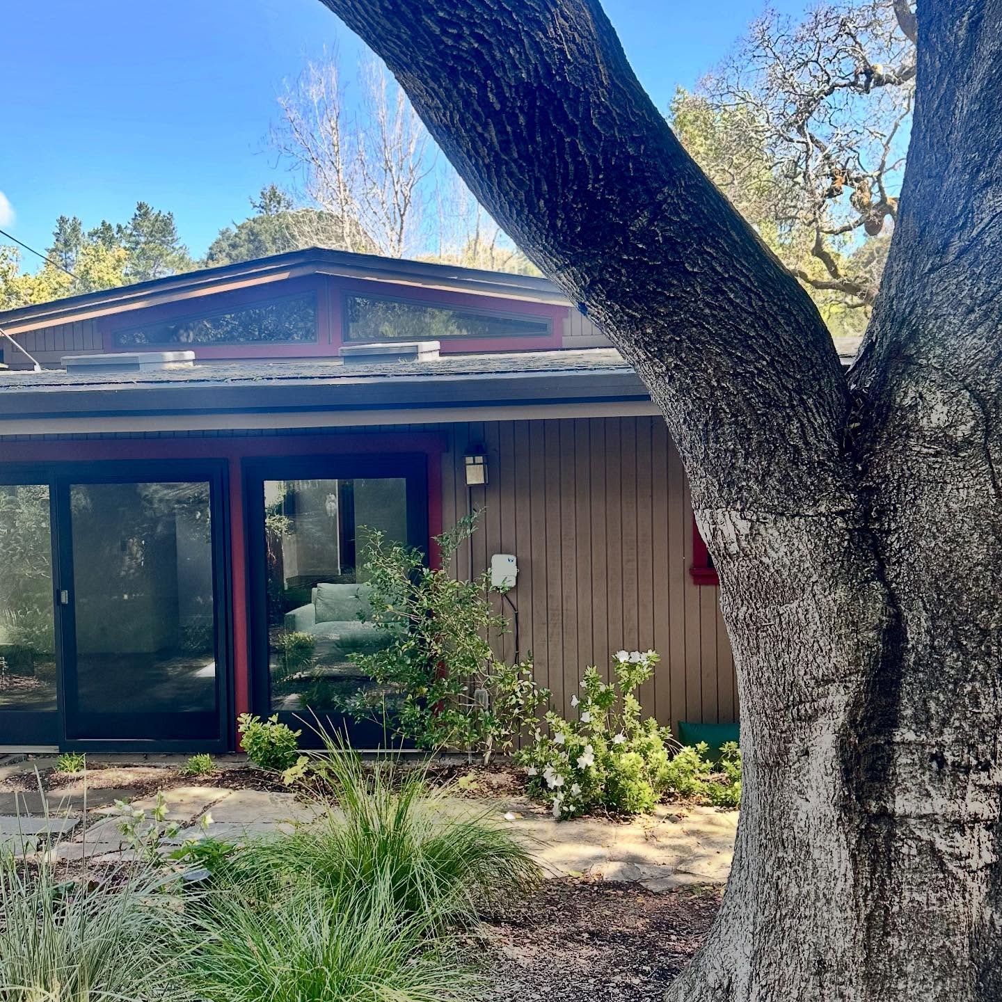 #JUSTSOLD #OFFMARKET #WOODACRE

Thrilled for my client who was able to get this stunning custom home perfect for her in the flats of Woodacre off-market. We were the first people in to see it and were able to get into contract before there were any o