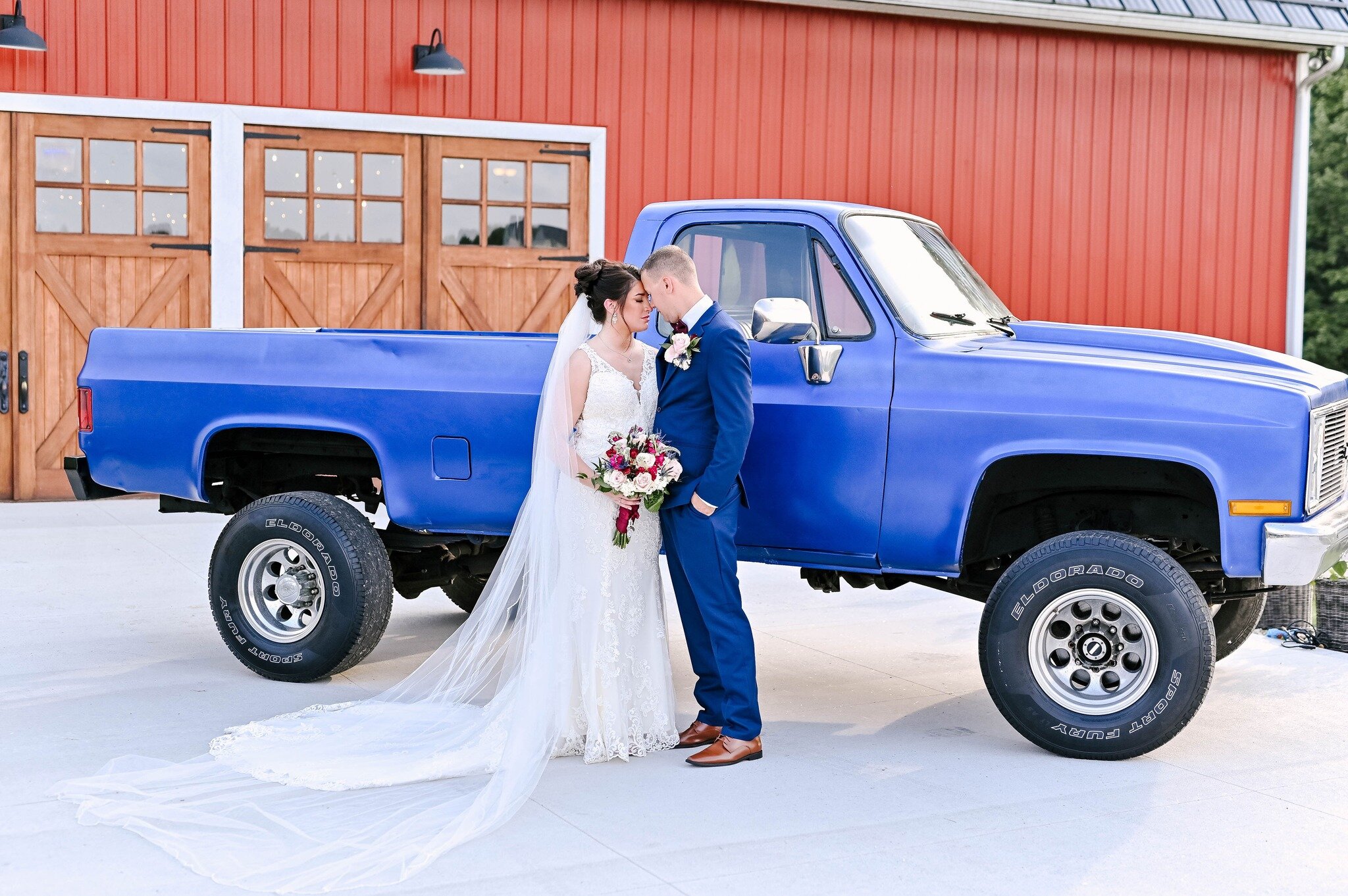 Hey, Century Farms couples, check your inboxes. We sent you an email we think you are going to love!🤍😁

Photo credits: @twentytwophotographyco 

Think Century Farms may be the wedding venue for you? Check out our website and schedule your own tour 