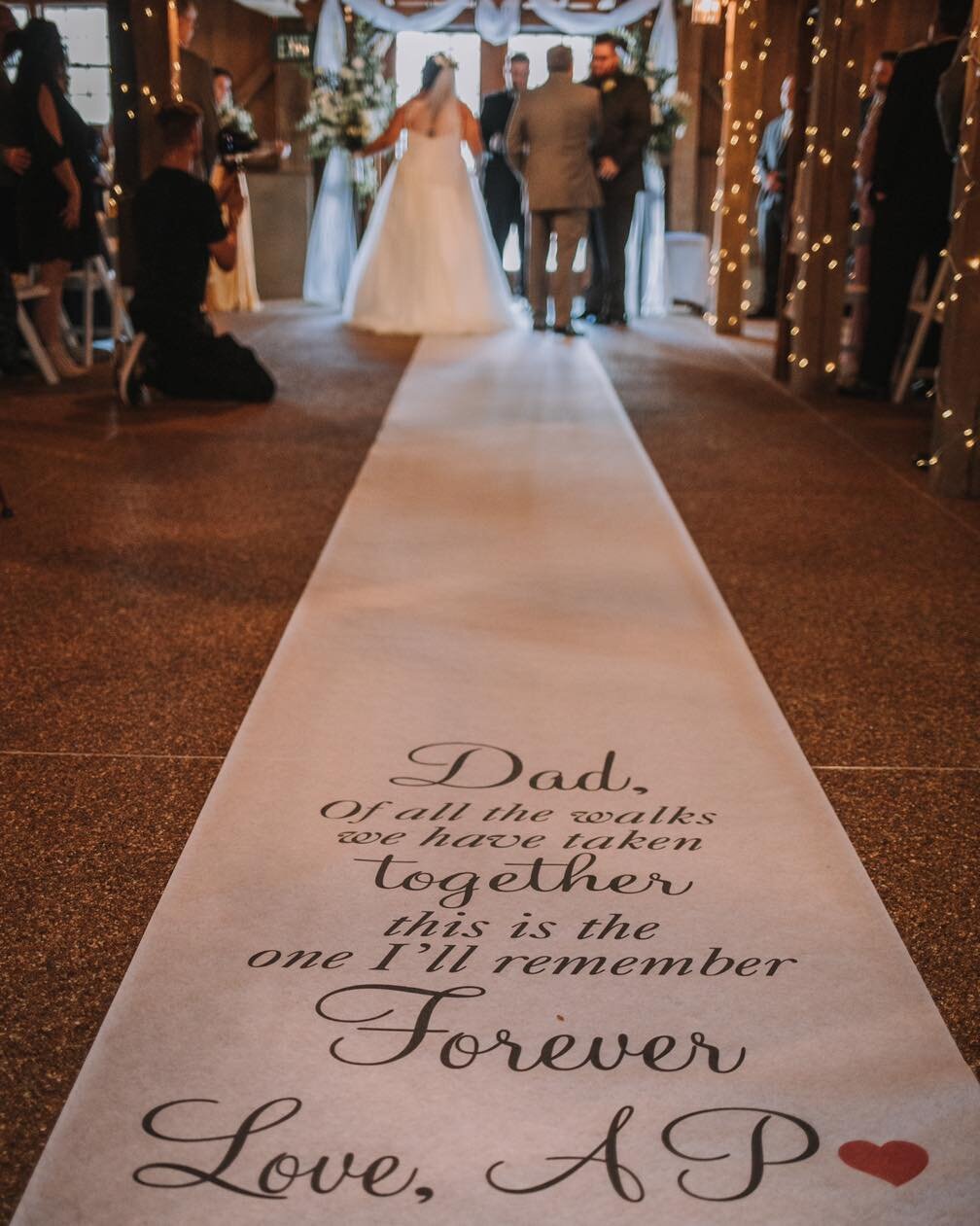 Happy Father&rsquo;s Day!💙

Tag the dads in your life to tell them how much they mean to you!

Photo credit: @baileyvphotography_ 

Think Century Farms may be the wedding venue for you? Check out our website and schedule your own tour today!
.
.
.
#
